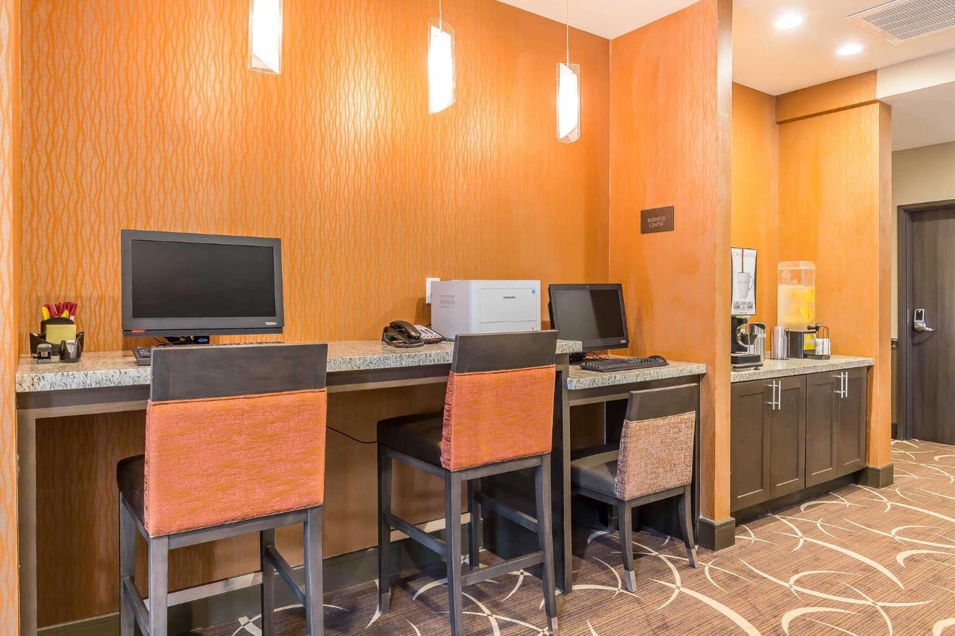 Comfort Suites Near Sam Houston Race Park gallery photo in Houston, TX — image 24