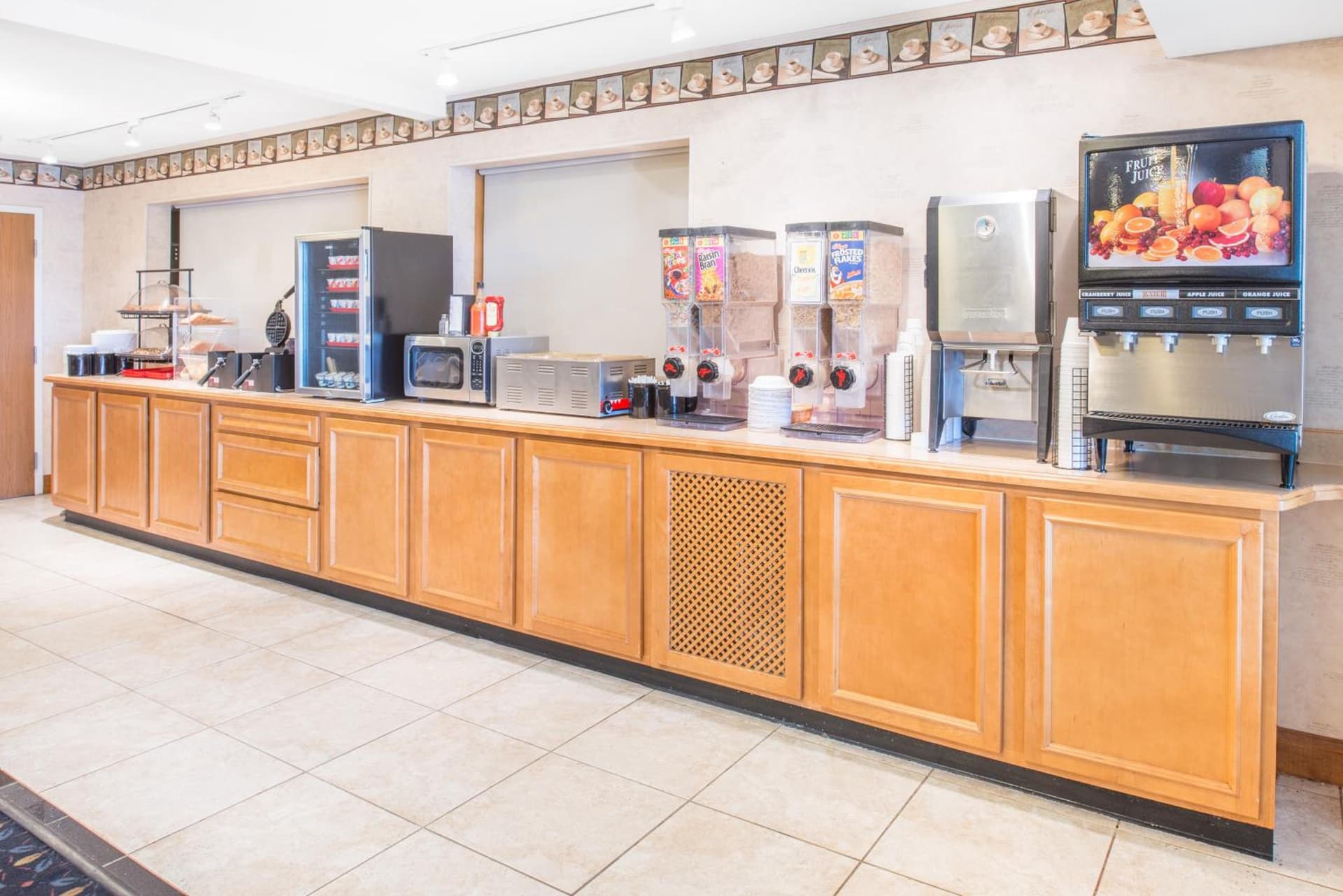 Ramada by Wyndham Springfield North gallery photo in Springfield, IL — image 9