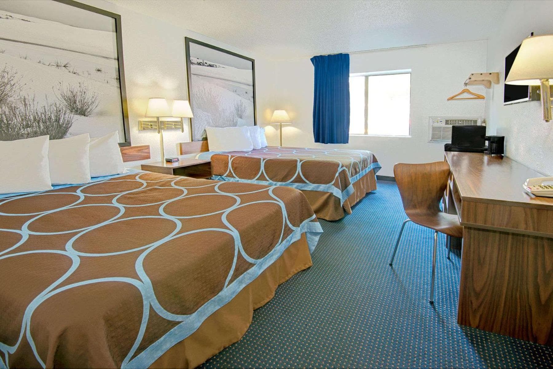 Super 8 by Wyndham Las Cruces University Area gallery photo in Las Cruces, NM — image 4