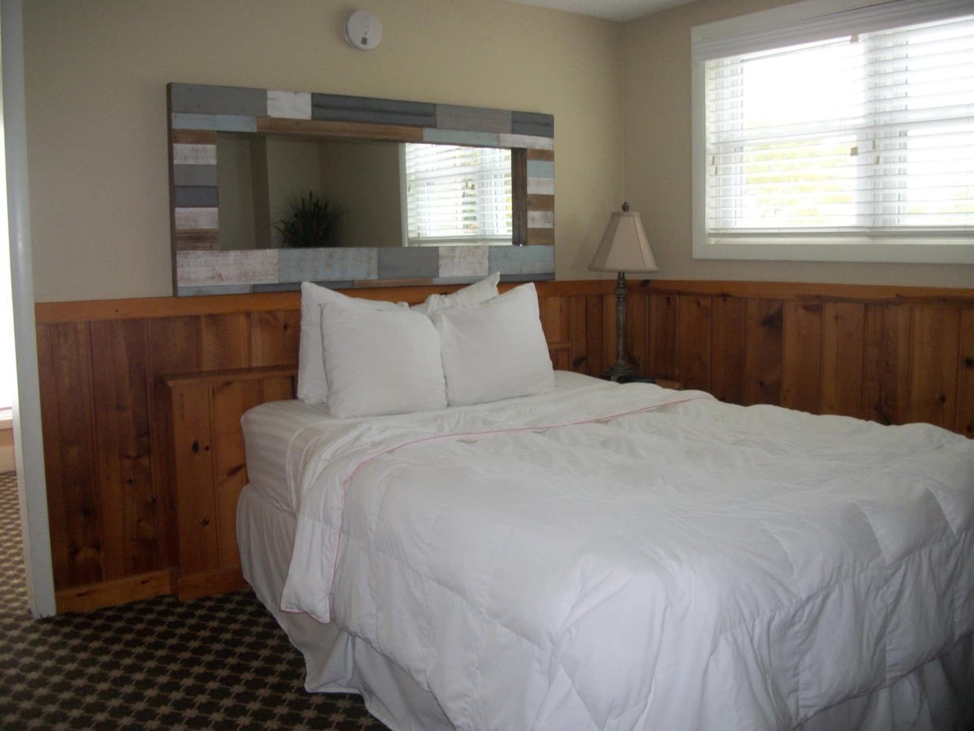 Michillinda Lodge Resort gallery photo in Whitehall, MI — image 99