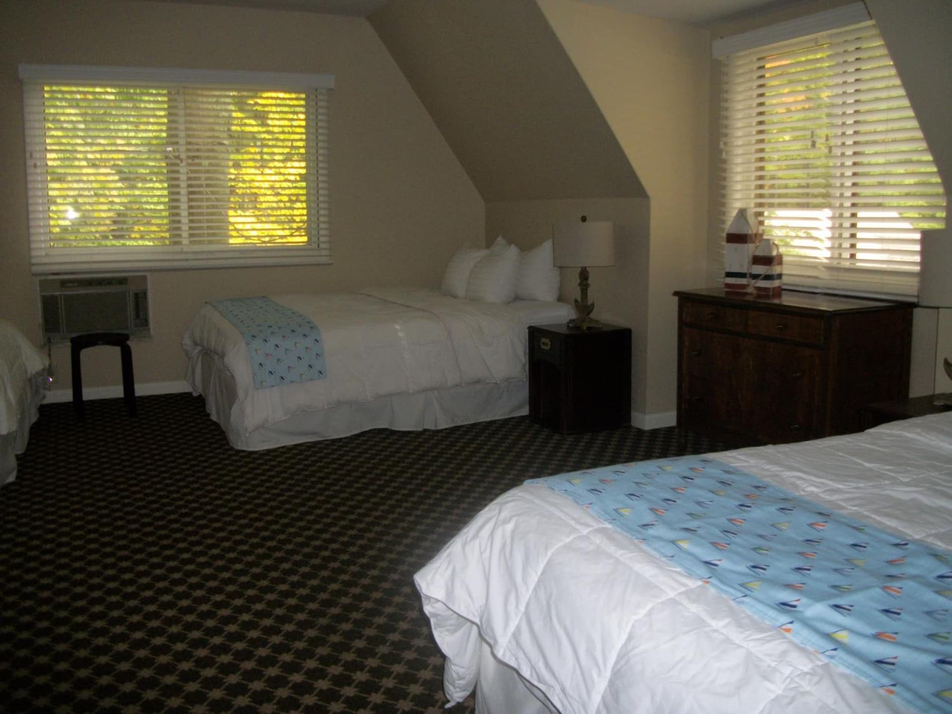 Michillinda Lodge Resort gallery photo in Whitehall, MI — image 101