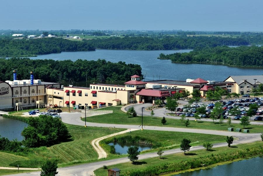 Lakeside Hotel Casino, a Travelodge by Wyndham featured exterior or lobby in Osceola, IA — similar hotel