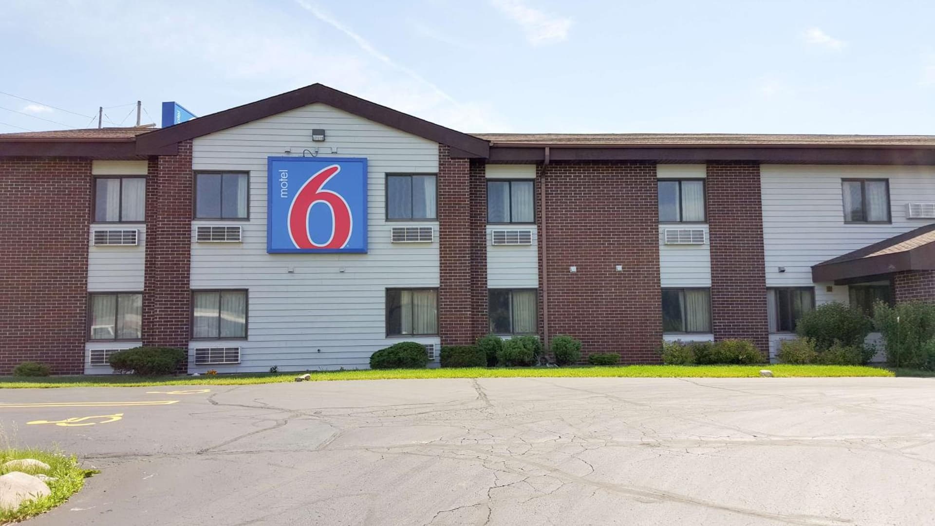 Motel 6-Saukville, WI property views in Saukville, WI — gallery photo 3