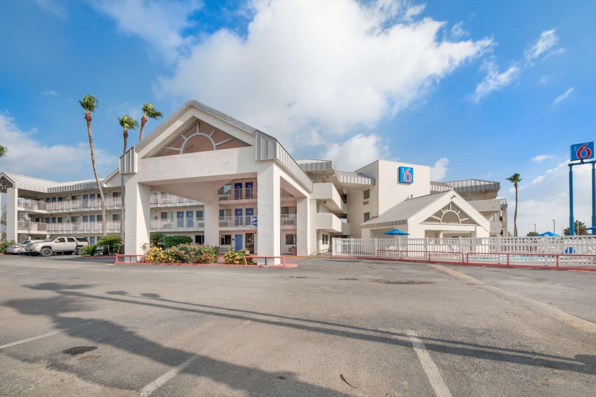 Motel 6-Brownsville, TX North gallery photo in Brownsville, TX — image 60