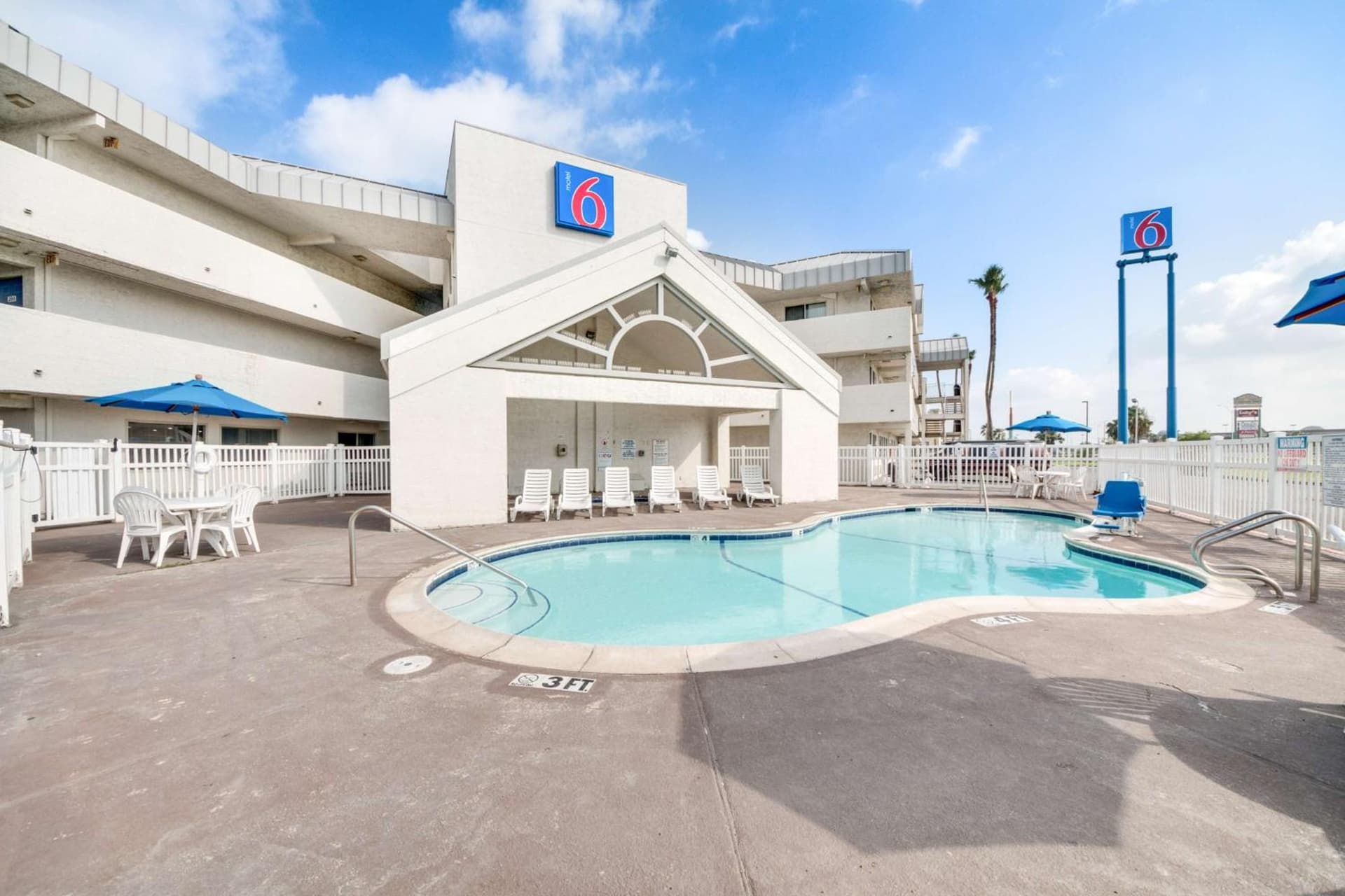 Motel 6-Brownsville, TX North gallery photo in Brownsville, TX — image 43