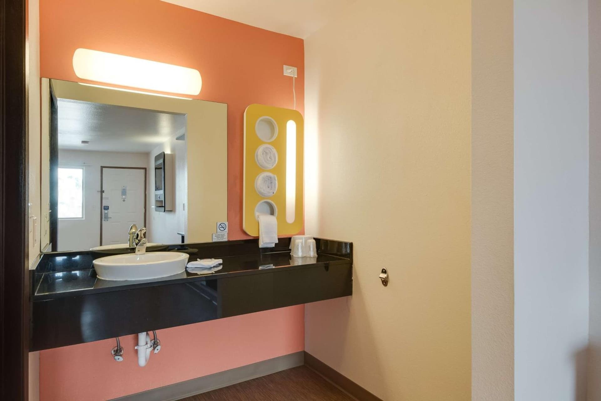 Motel 6-Brownsville, TX North gallery photo in Brownsville, TX — image 9