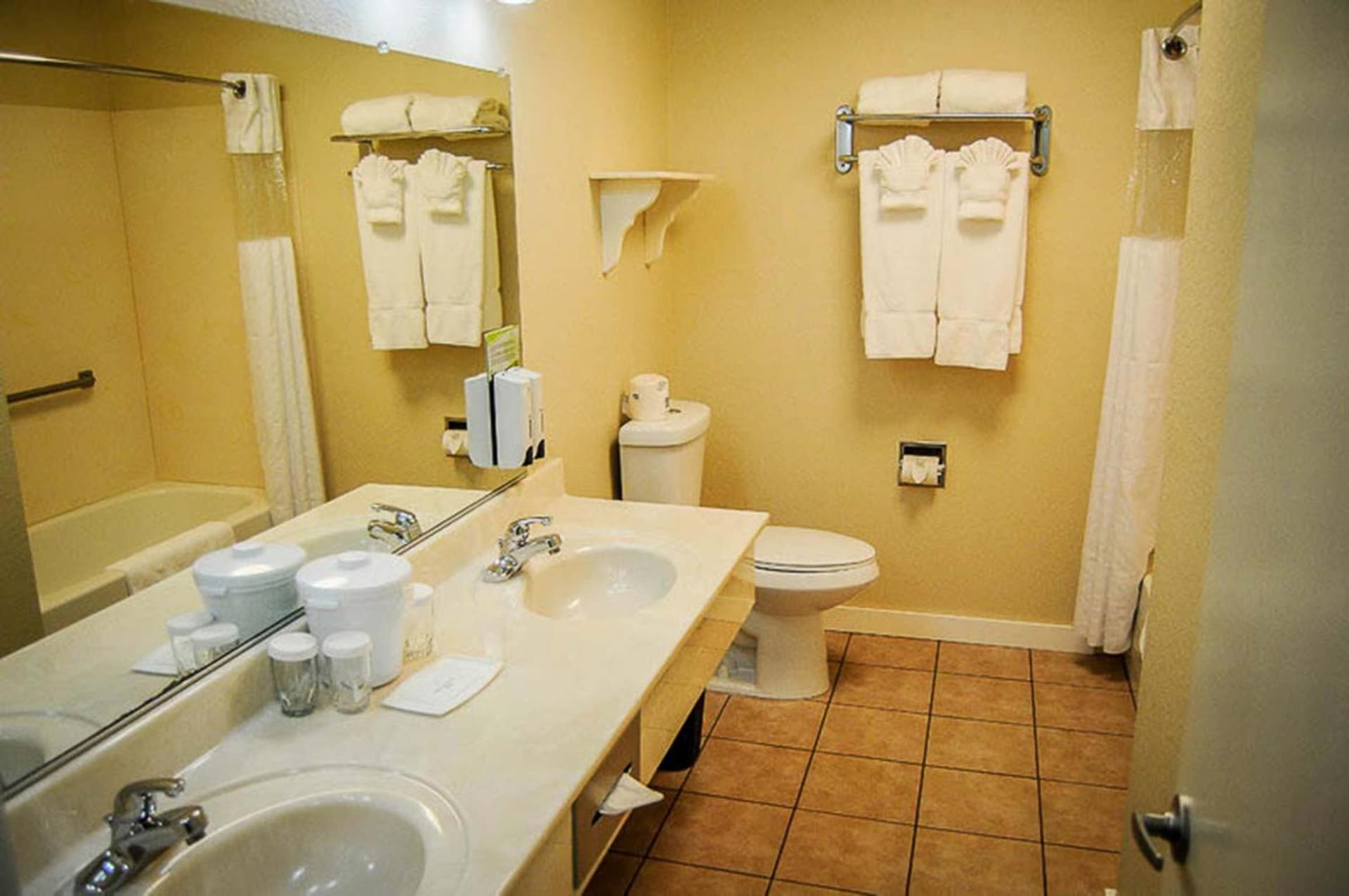 Stratford Inn gallery photo in Ashland, OR — image 26