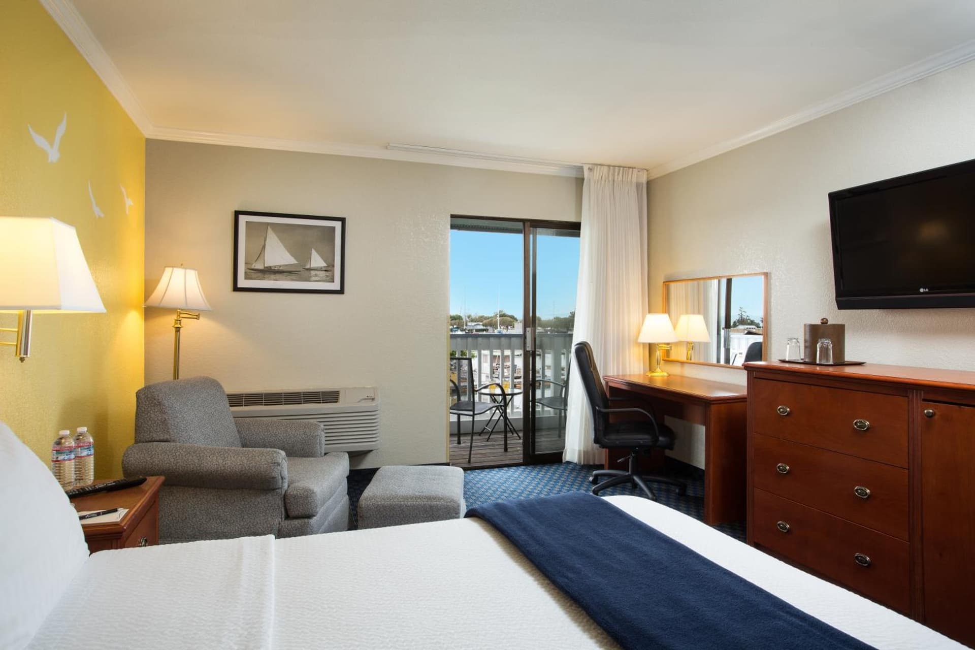 The Marina Inn on San Francisco Bay gallery photo in San Leandro, CA — image 27