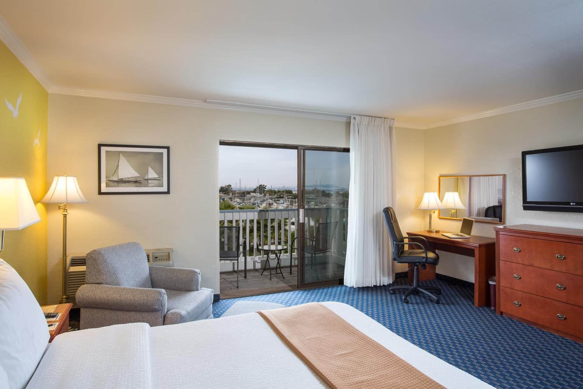 The Marina Inn on San Francisco Bay gallery photo in San Leandro, CA — image 5