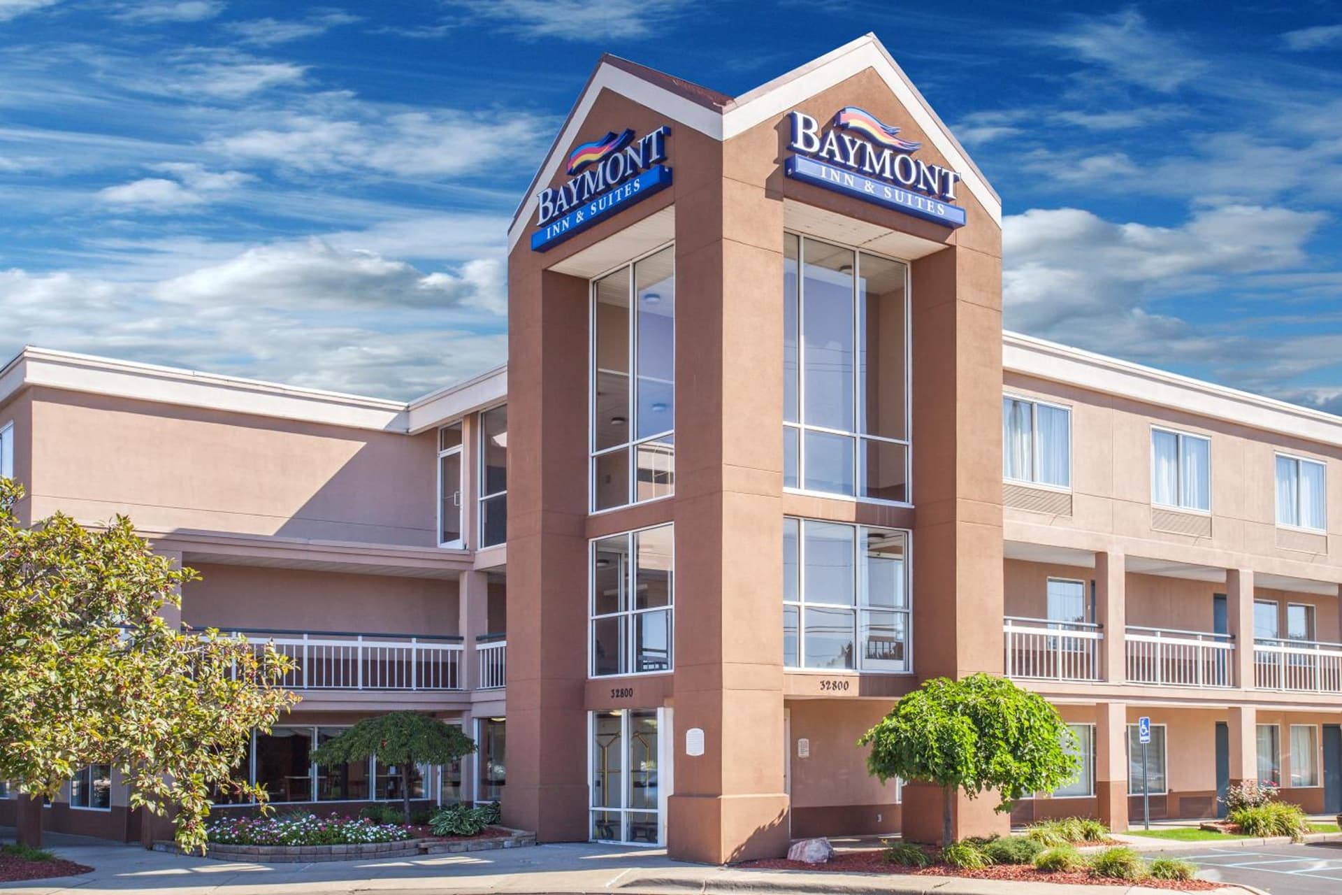 Baymont by Wyndham Madison Heights Detroit Area featured exterior or lobby in Madison Heights, MI — similar hotel