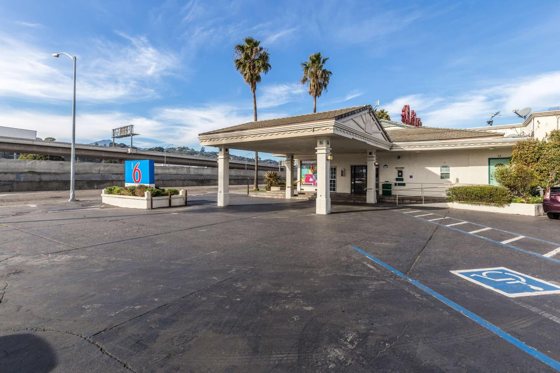 Motel 6 San Rafael, CA property views in San Rafael, CA — gallery photo 3