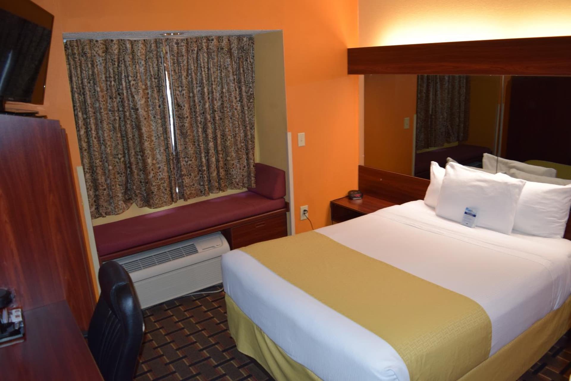 Microtel Inn & Suites by Wyndham Rock Hill/Charlotte Area gallery photo in Rock Hill, SC — image 4