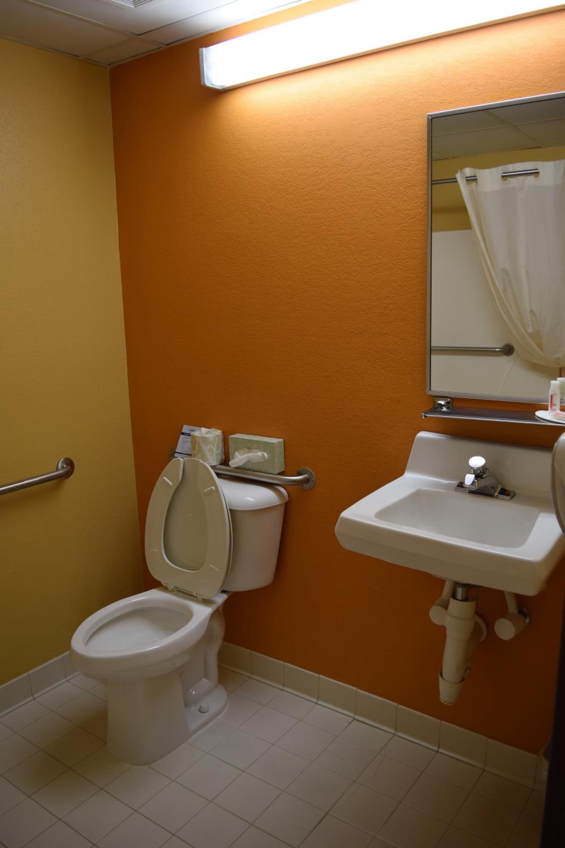 Microtel Inn & Suites by Wyndham Rock Hill/Charlotte Area gallery photo in Rock Hill, SC — image 27