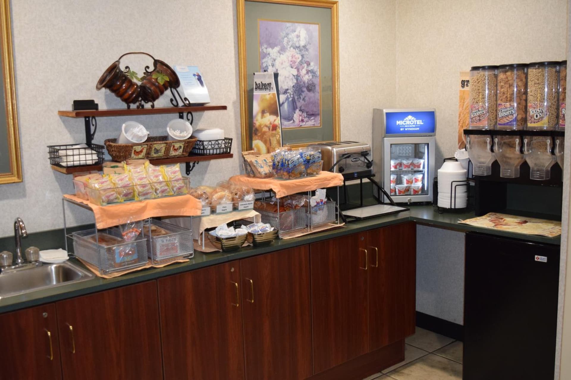 Microtel Inn & Suites by Wyndham Rock Hill/Charlotte Area gallery photo in Rock Hill, SC — image 30