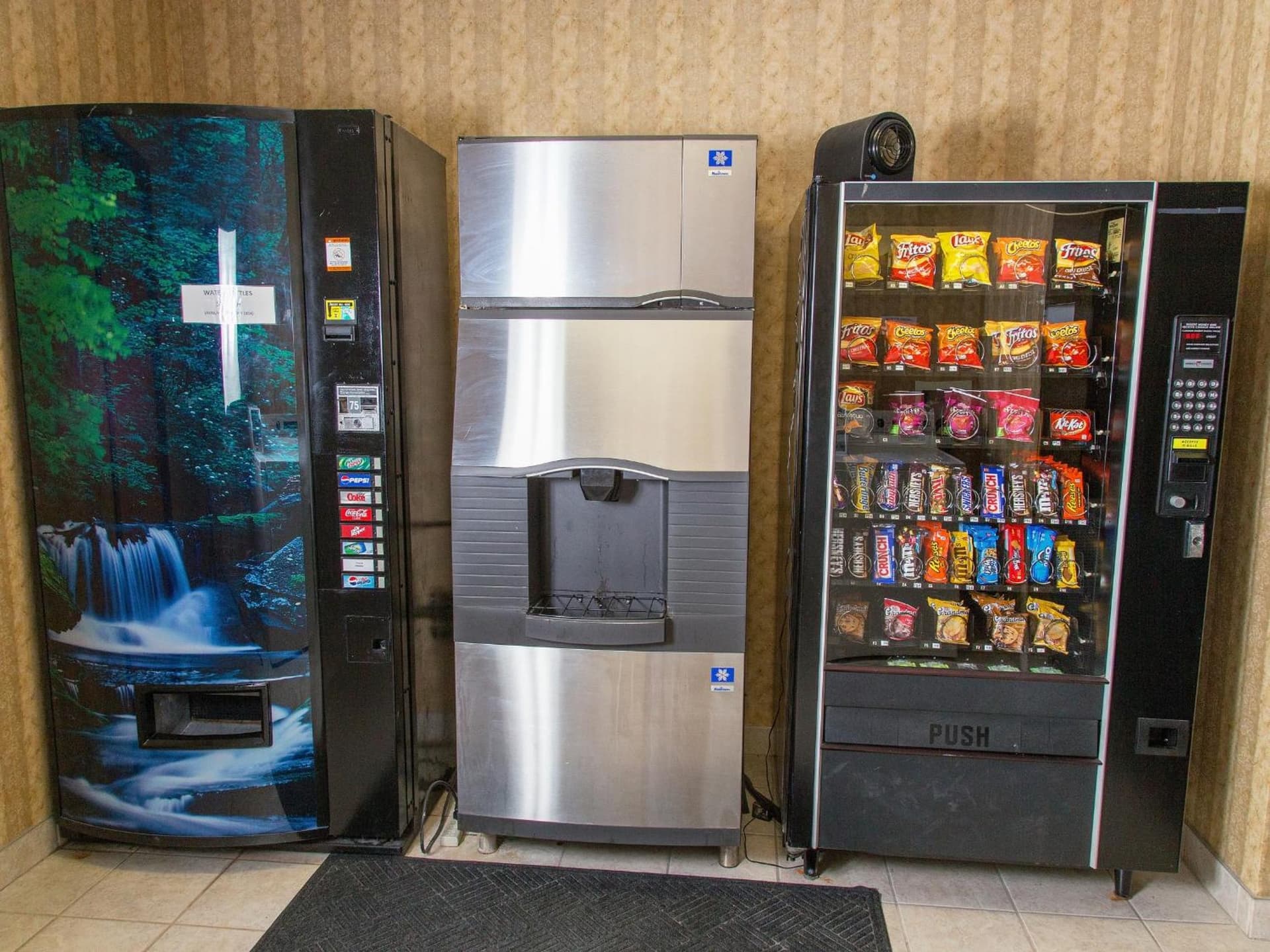 BridgePointe Inn & Suites by BPhotels, Lincoln I-80 & 27th St gallery photo in Lincoln, NE — image 13