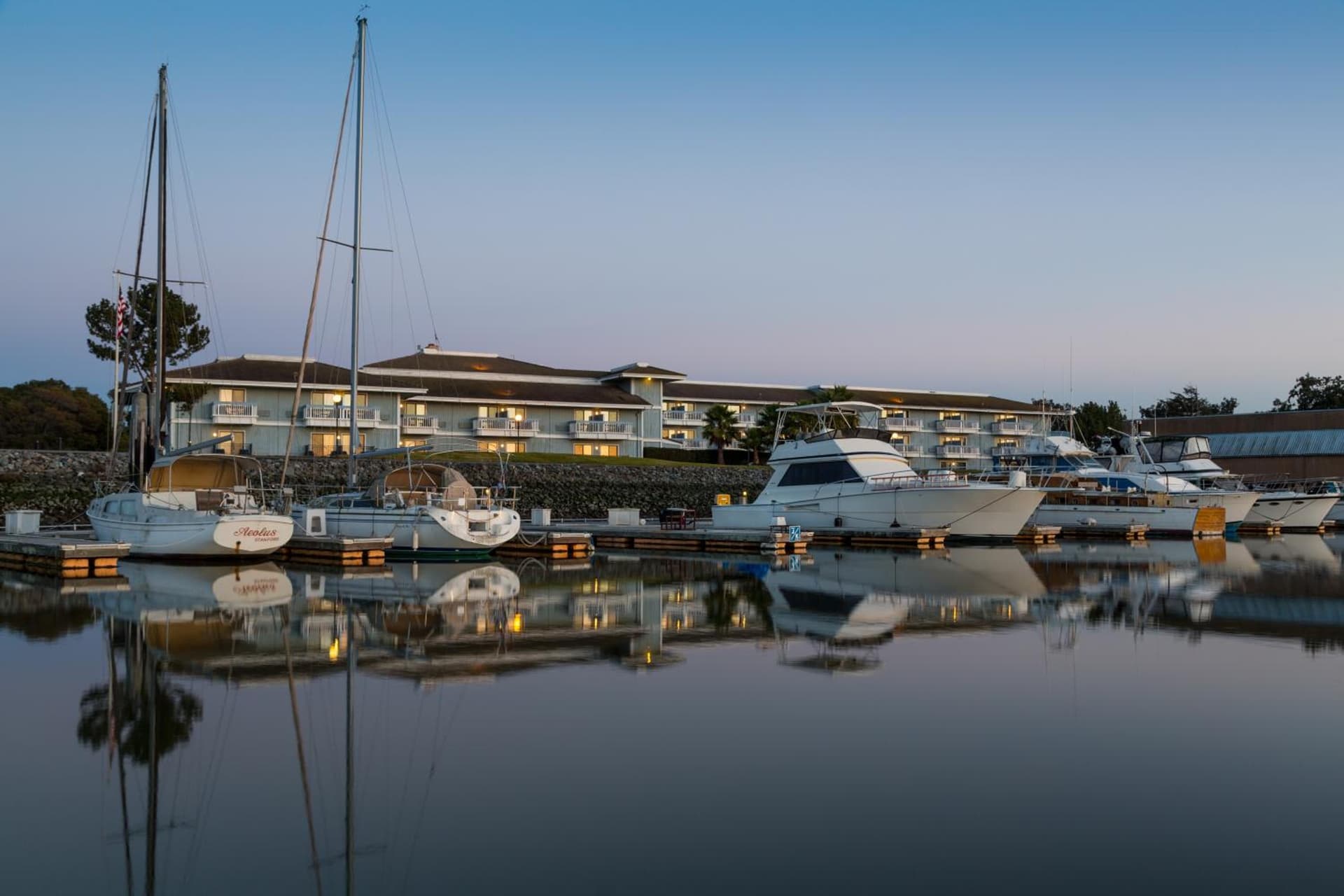 The Marina Inn on San Francisco Bay gallery photo in San Leandro, CA — image 25