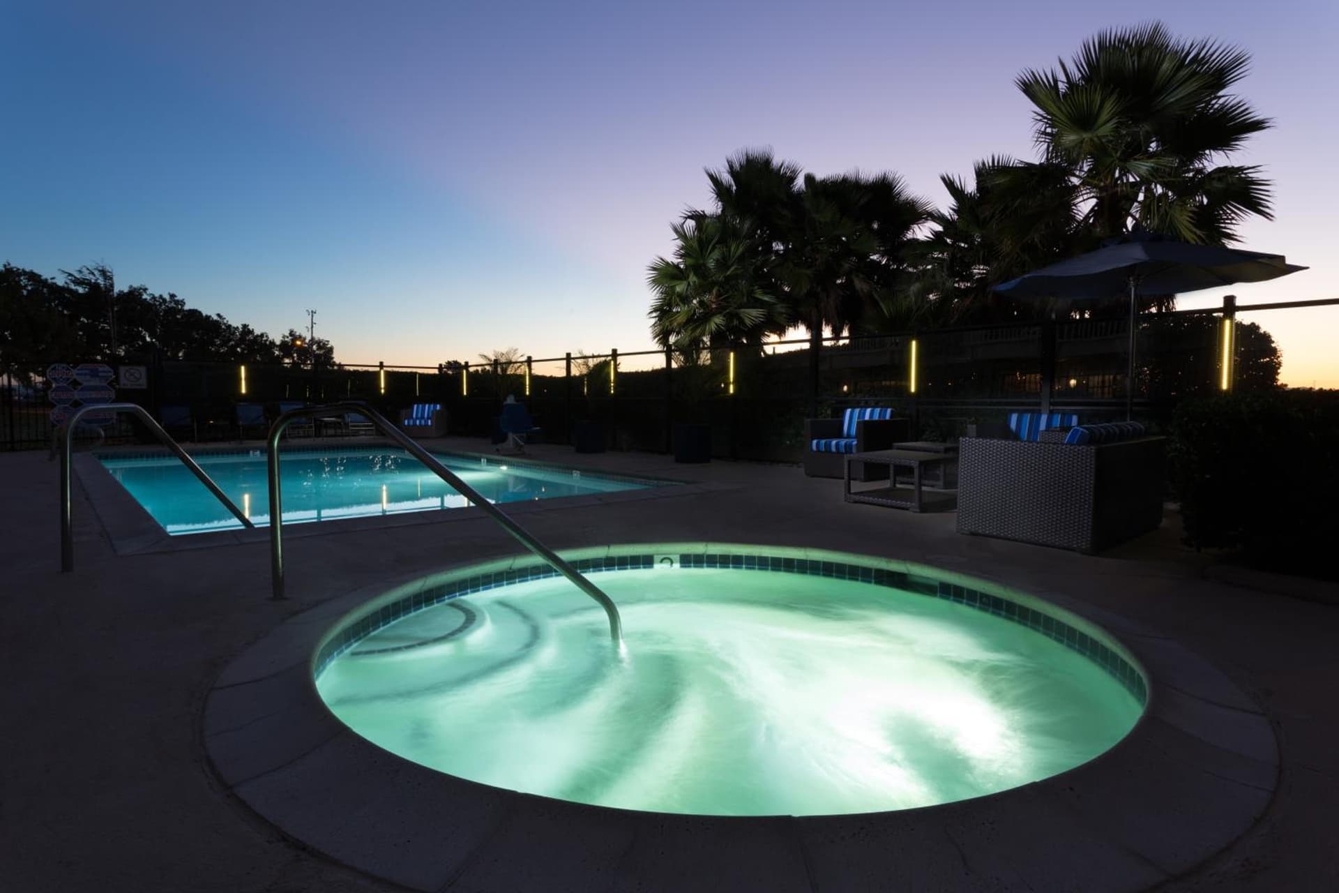 The Marina Inn on San Francisco Bay gallery photo in San Leandro, CA — image 34