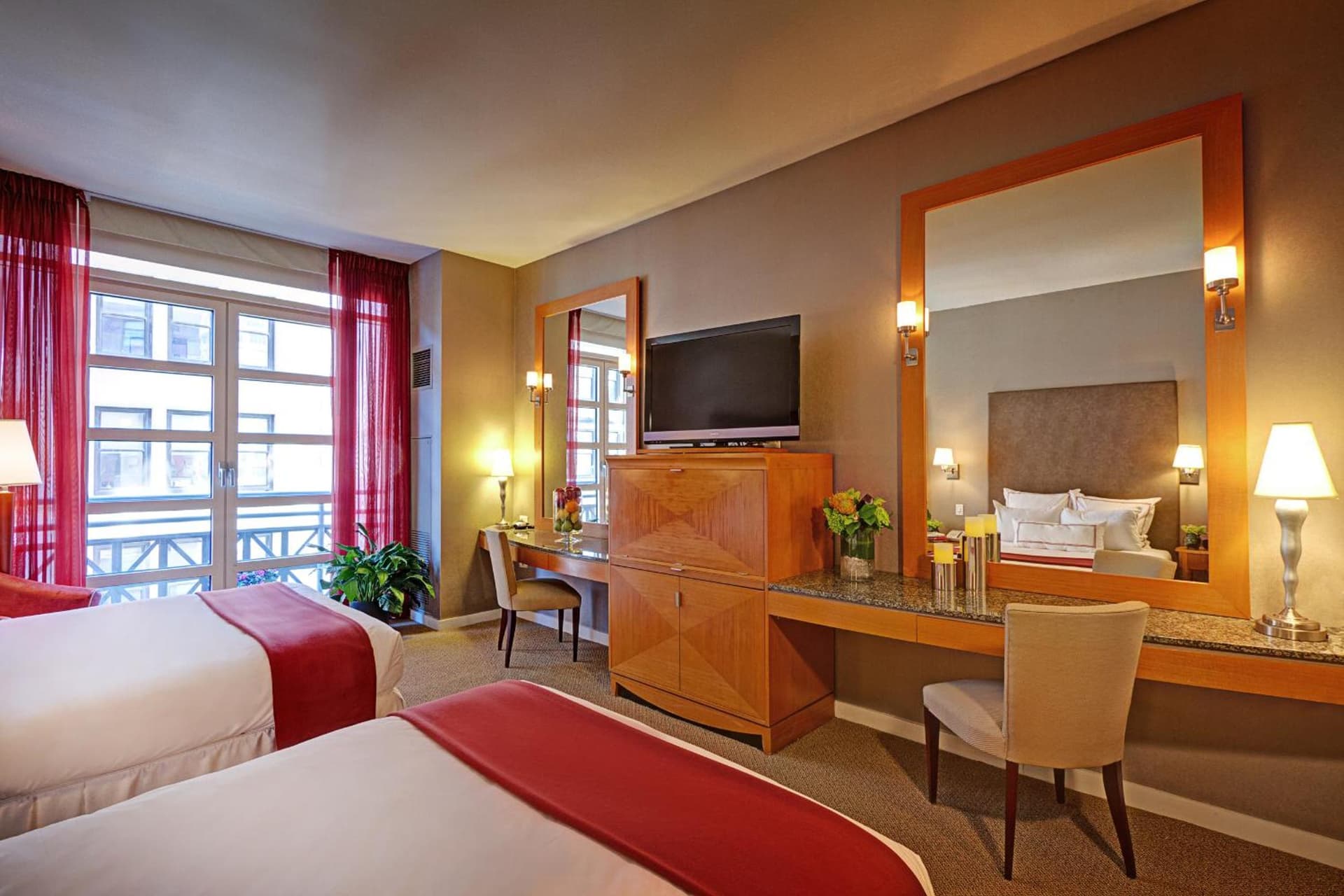 Hotel Giraffe by Library Hotel Collection gallery photo in New York, NY — image 8