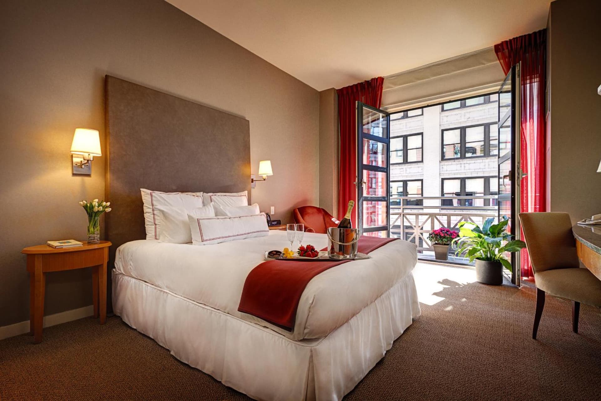 Hotel Giraffe by Library Hotel Collection gallery photo in New York, NY — image 43