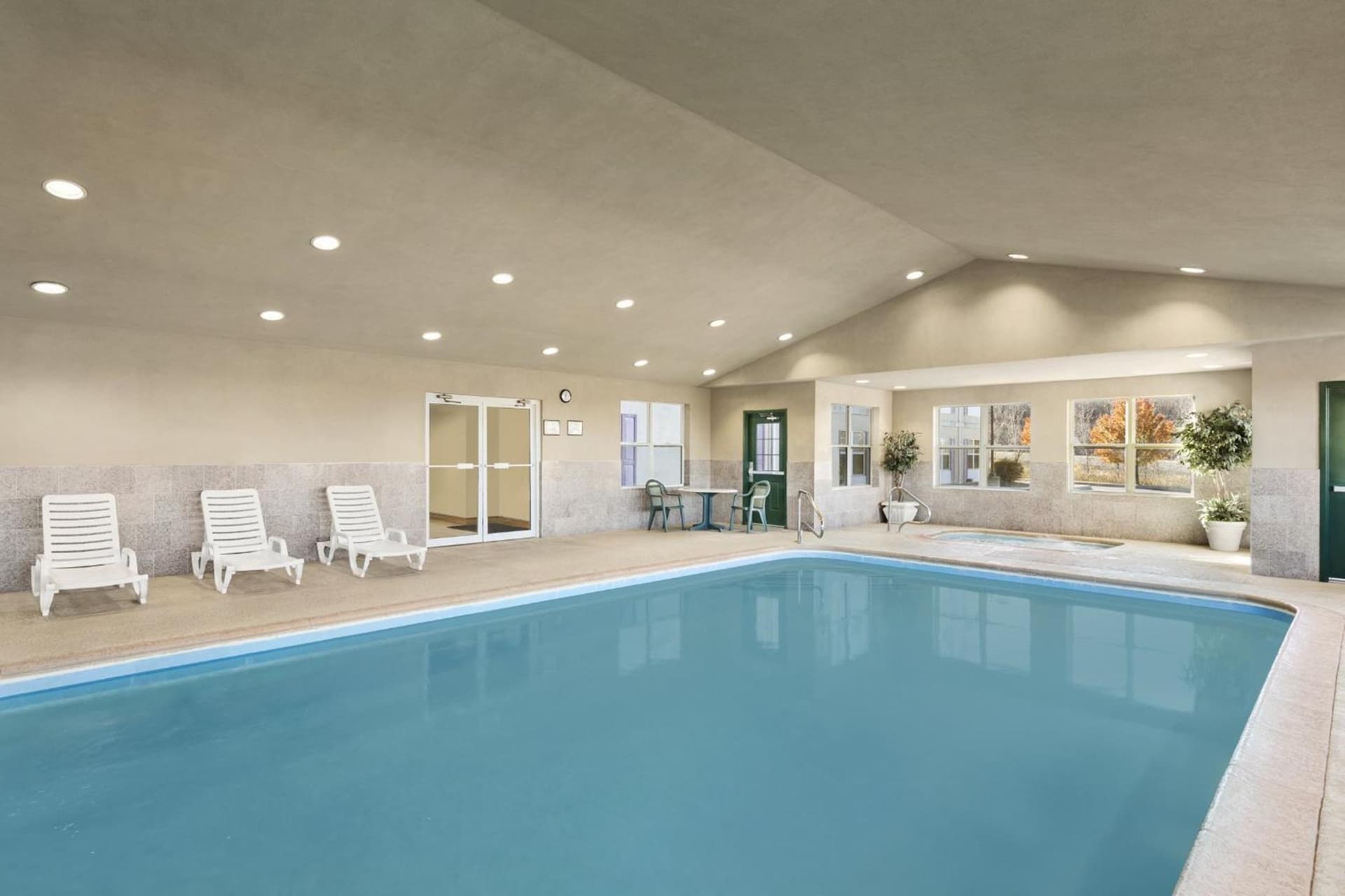 Country Inn & Suites by Radisson, Frackville (Pottsville), PA gallery photo in Mount Pleasant, PA — image 34