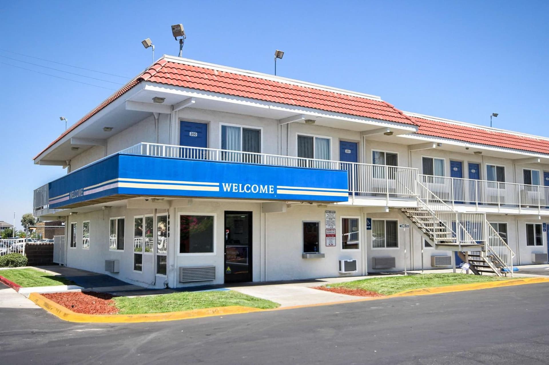 Motel 6-Fresno, CA - Blackstone South featured exterior or lobby in Fresno, CA — similar hotel