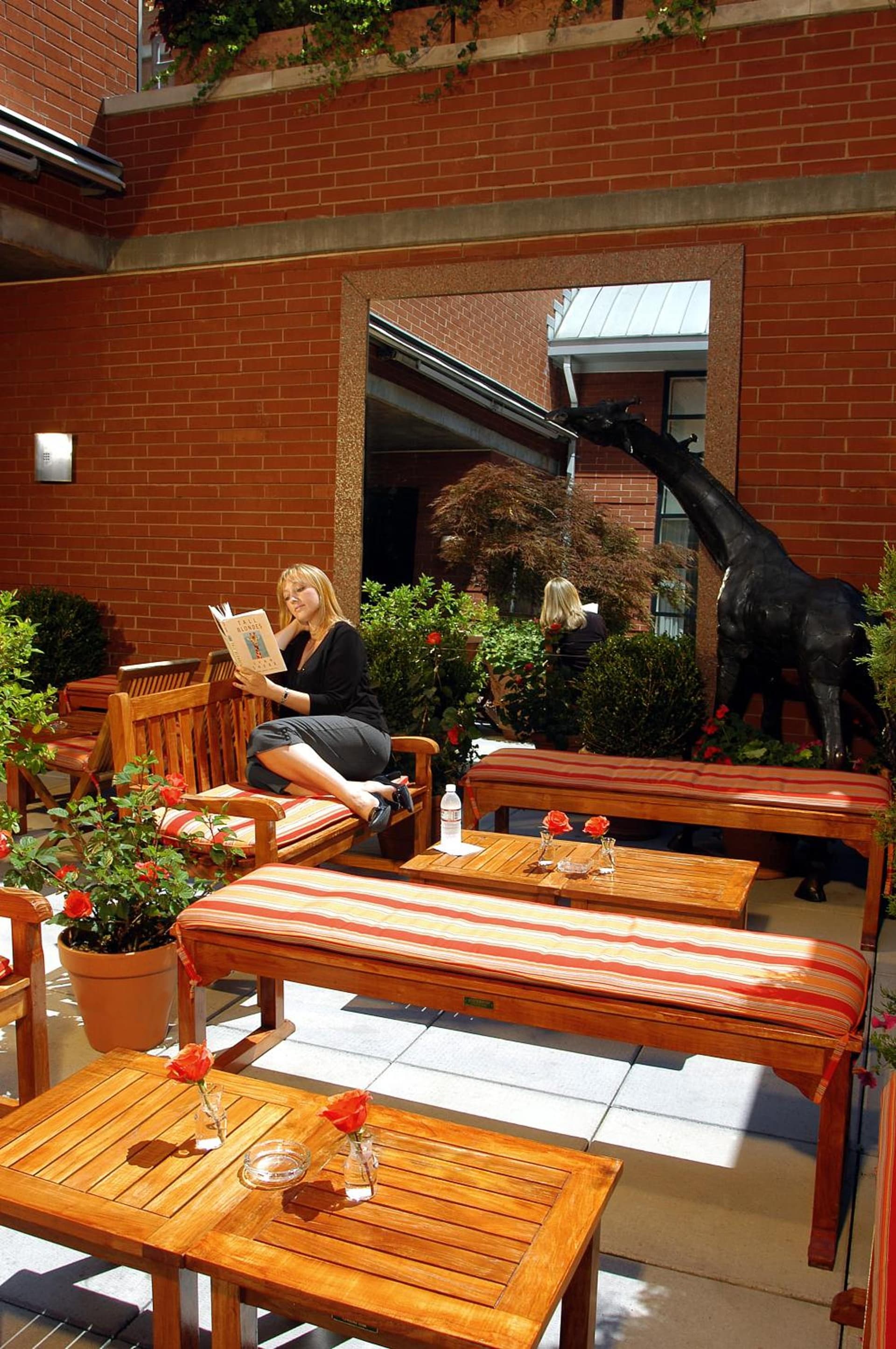 Hotel Giraffe by Library Hotel Collection gallery photo in New York, NY — image 34