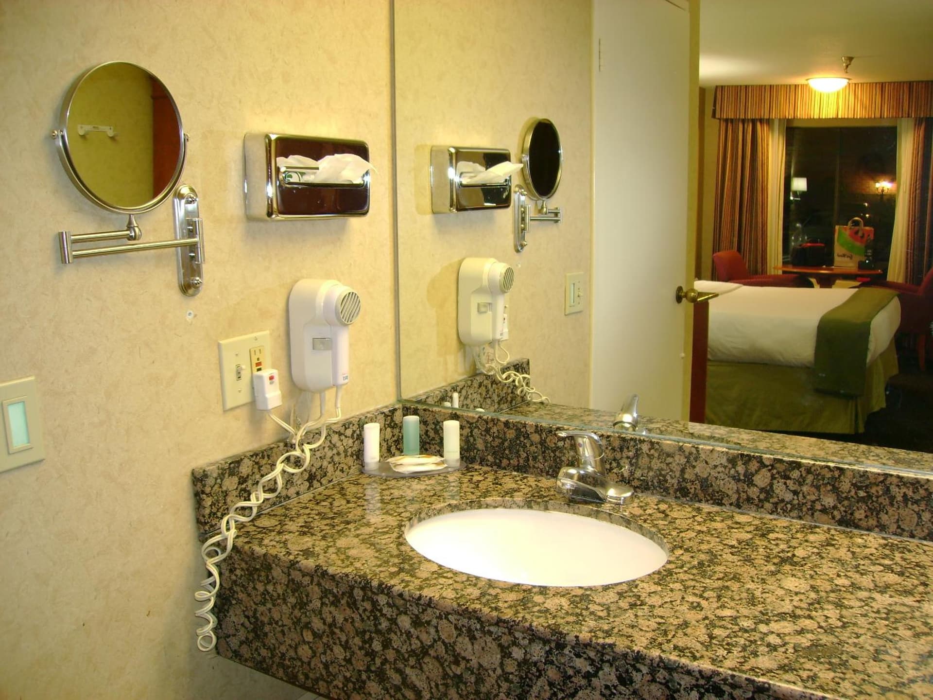 Hotel Le Reve Pasadena gallery photo in Pasadena, CA — image 12