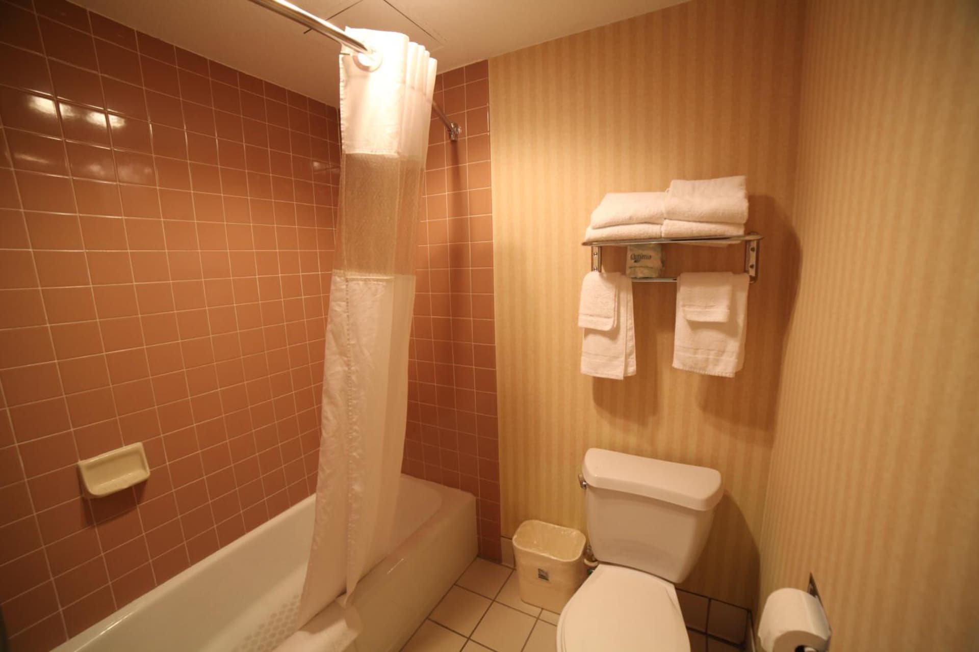 Hotel Le Reve Pasadena gallery photo in Pasadena, CA — image 32