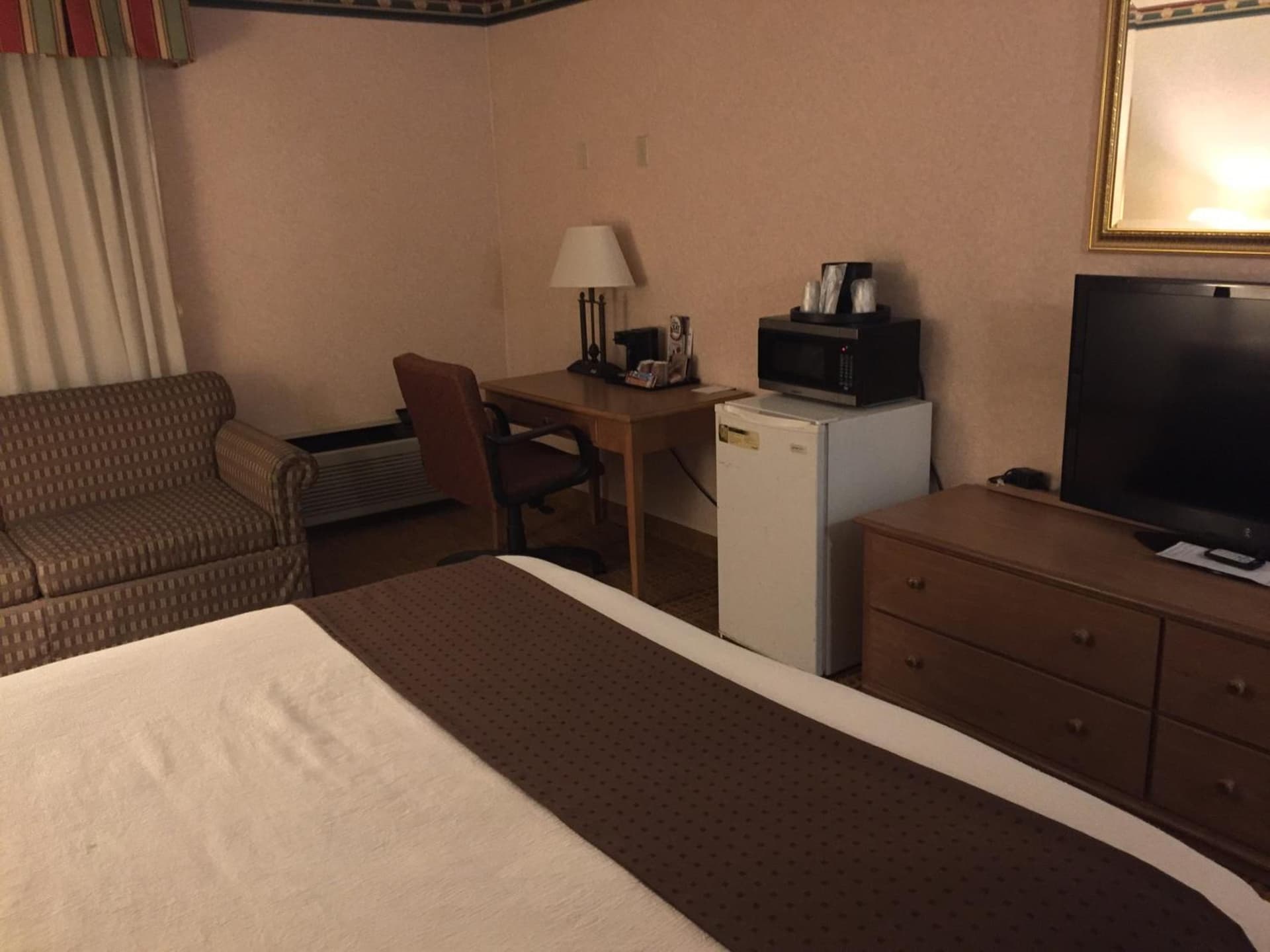 Americas Best Value Inn & Suites-Boise interior in Boise, ID — gallery photo 2