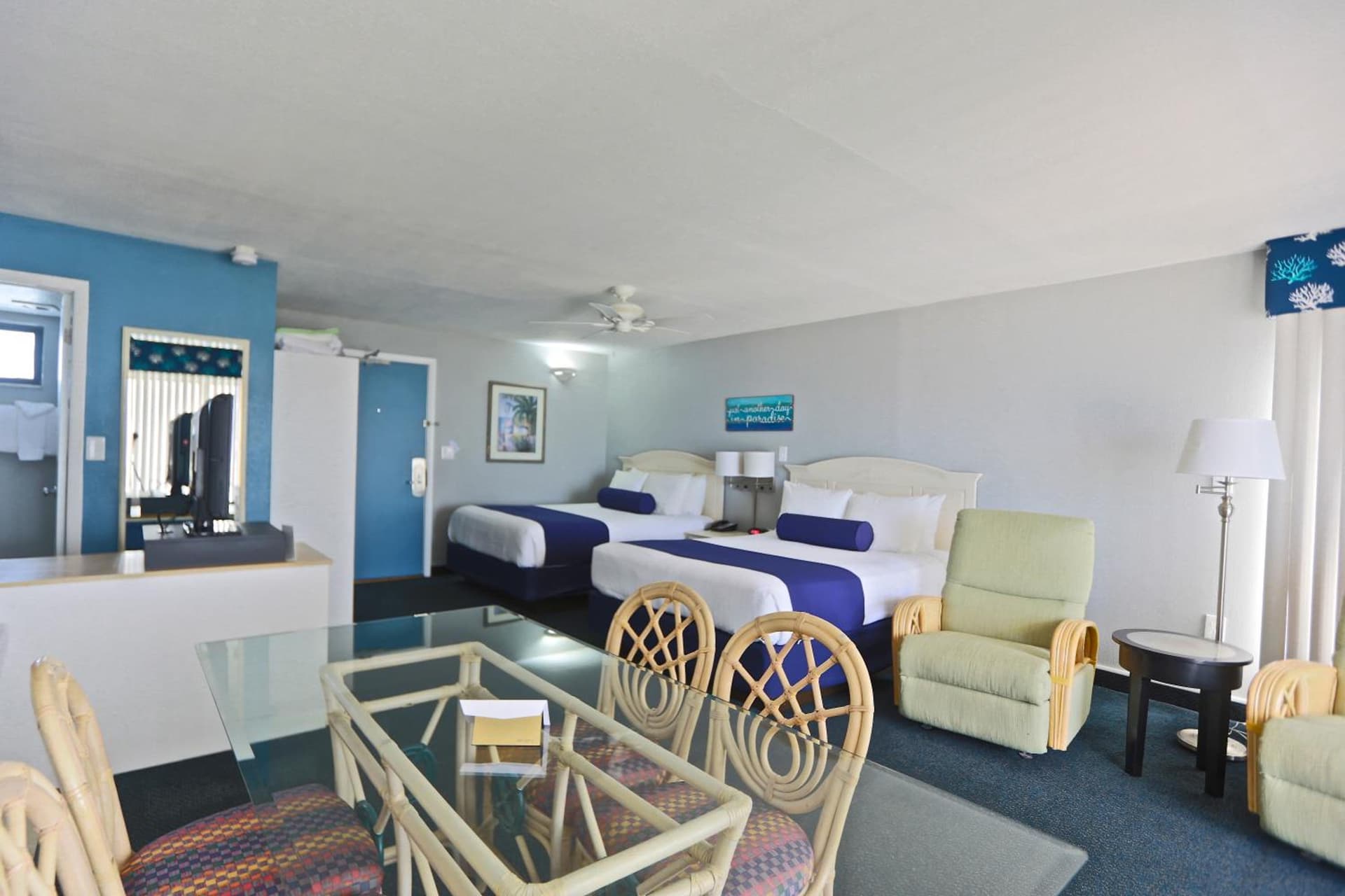 Shoreline Island Resort - Exclusively Adult property views in St Pete Beach, FL — gallery photo 3