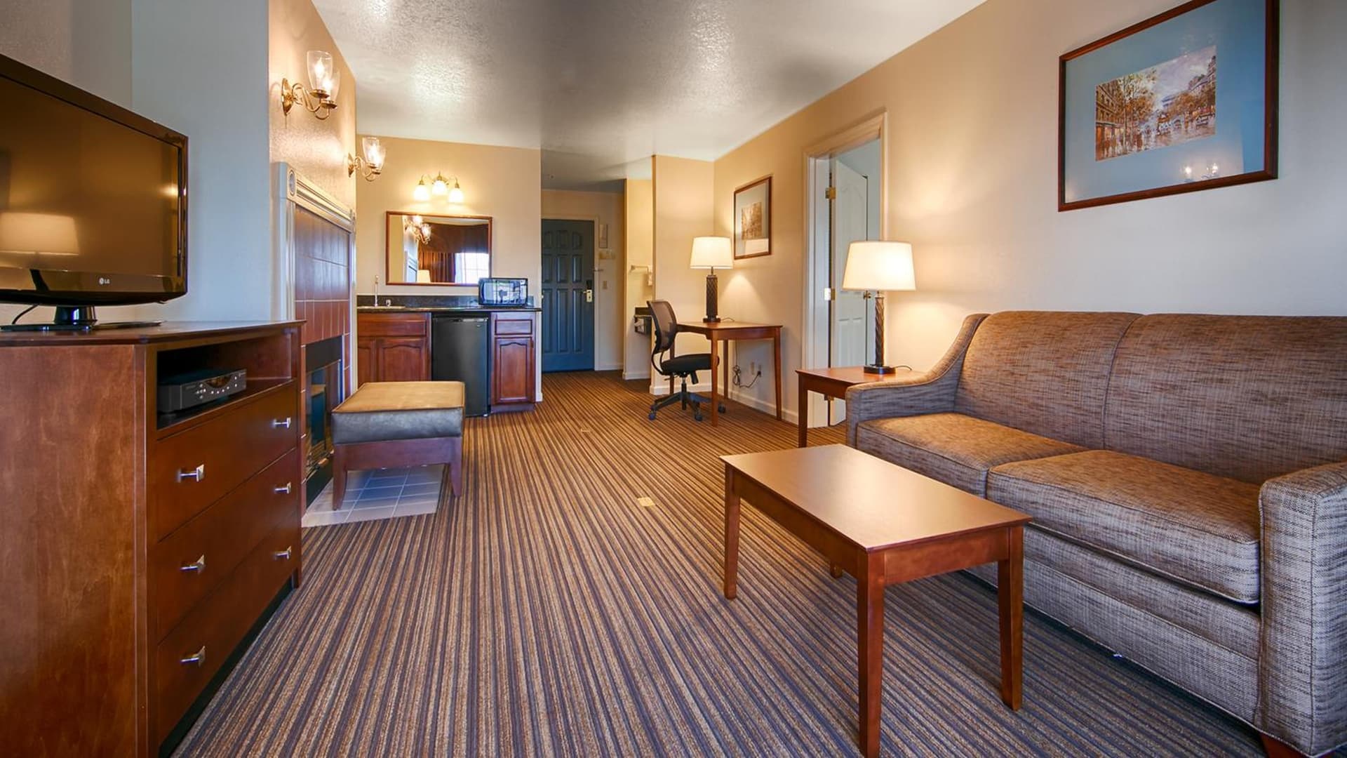 Best Western Capital City Inn interior in Sacramento, CA — gallery photo 2