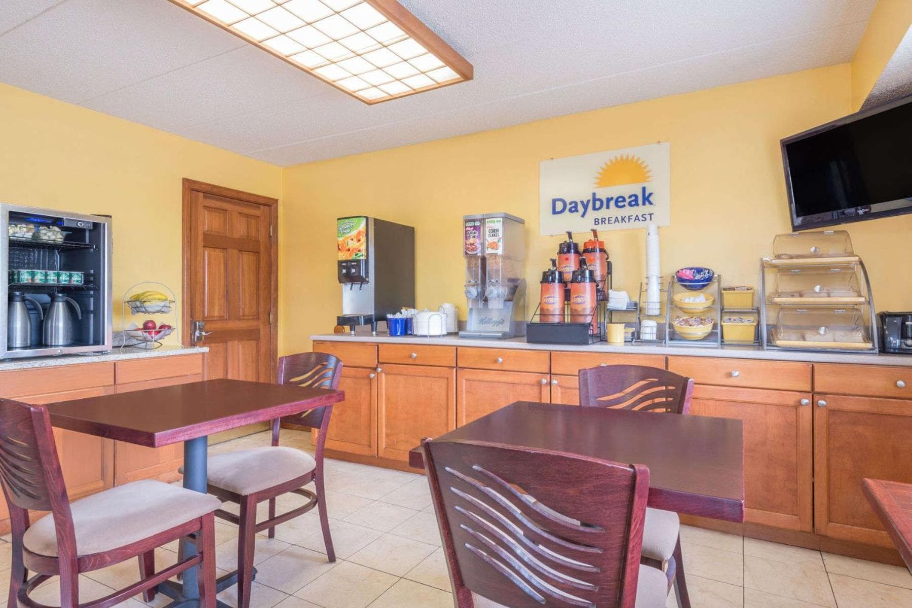 Days Inn by Wyndham Columbus Fairgrounds gallery photo in Columbus, OH — image 26