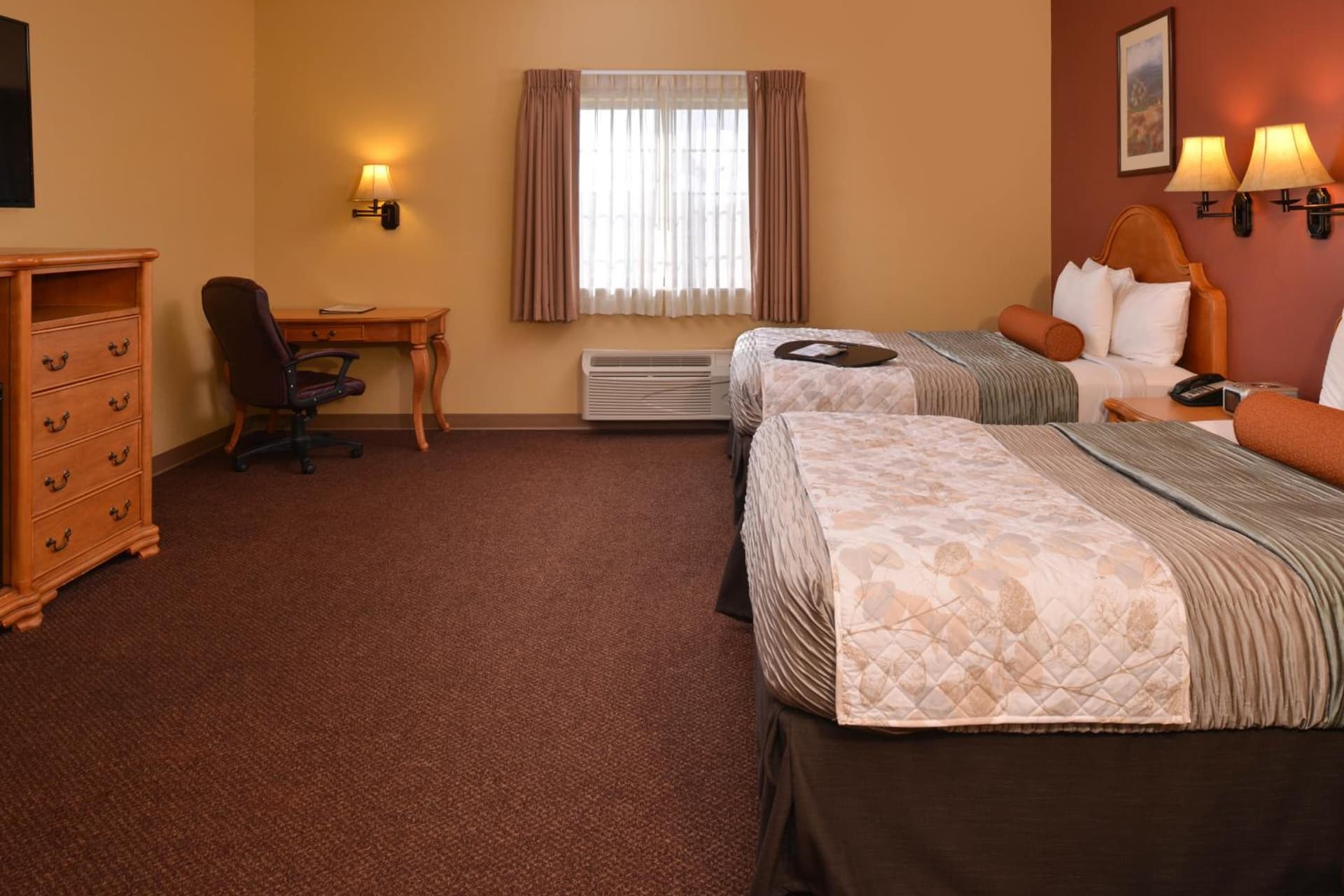Country Hearth Inn & Suites Edwardsville gallery photo in Edwardsville, IL — image 12