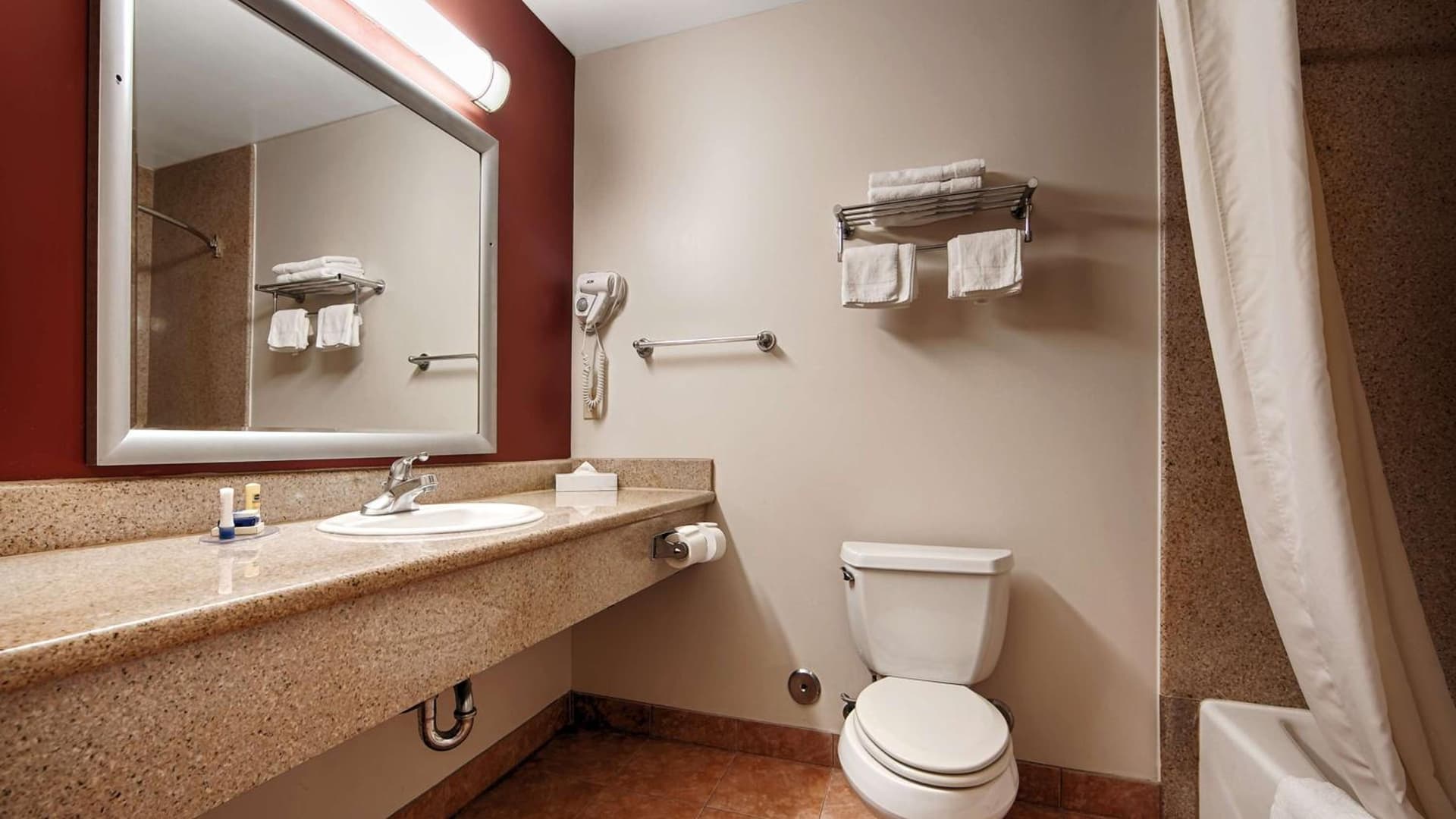 Best Western Burbank Airport Inn property views in Los Angeles, CA — gallery photo 3