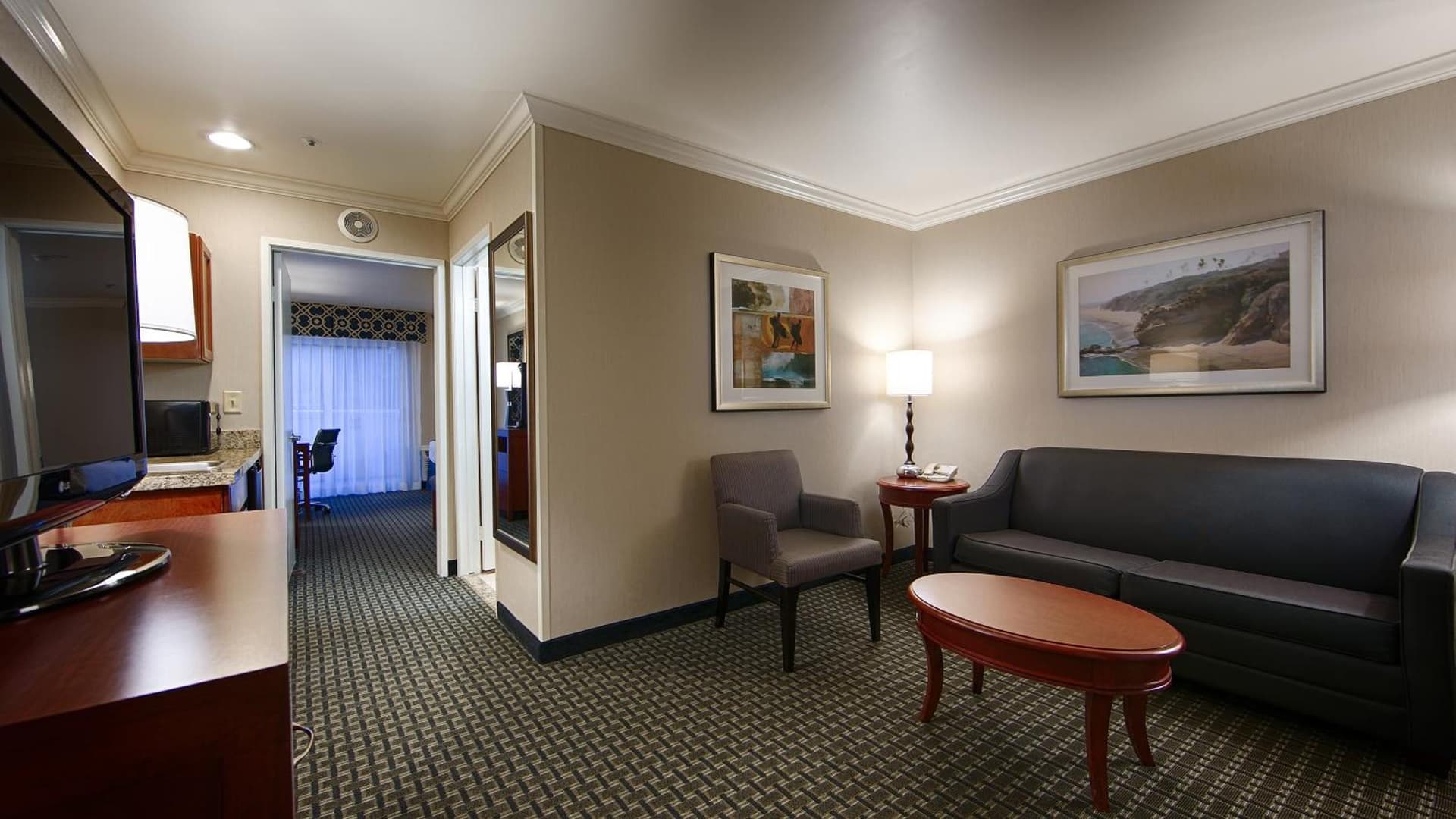 Best Western Plus Marina Shores Hotel property views in Dana Point, CA — gallery photo 3
