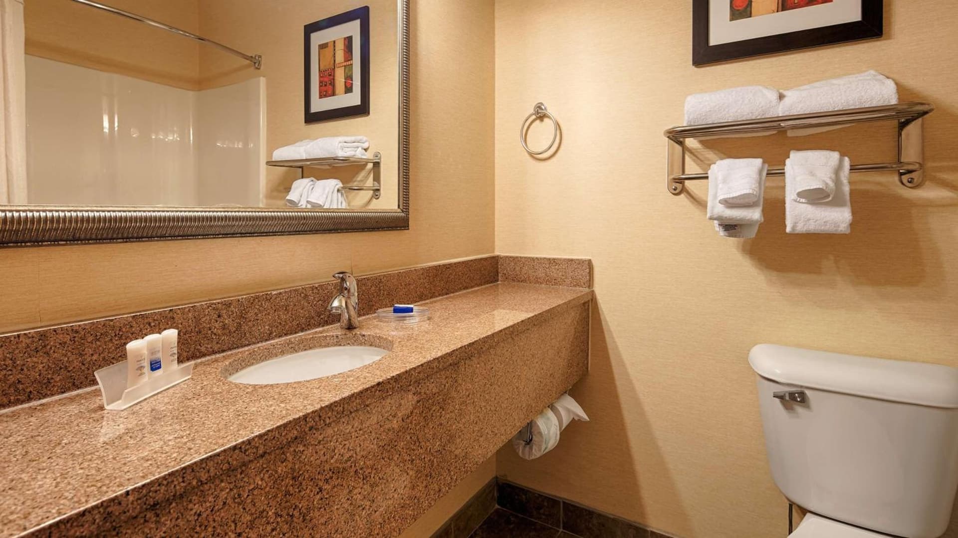 Best Western Plus Pontoon Beach gallery photo in Pontoon Beach, IL — image 5