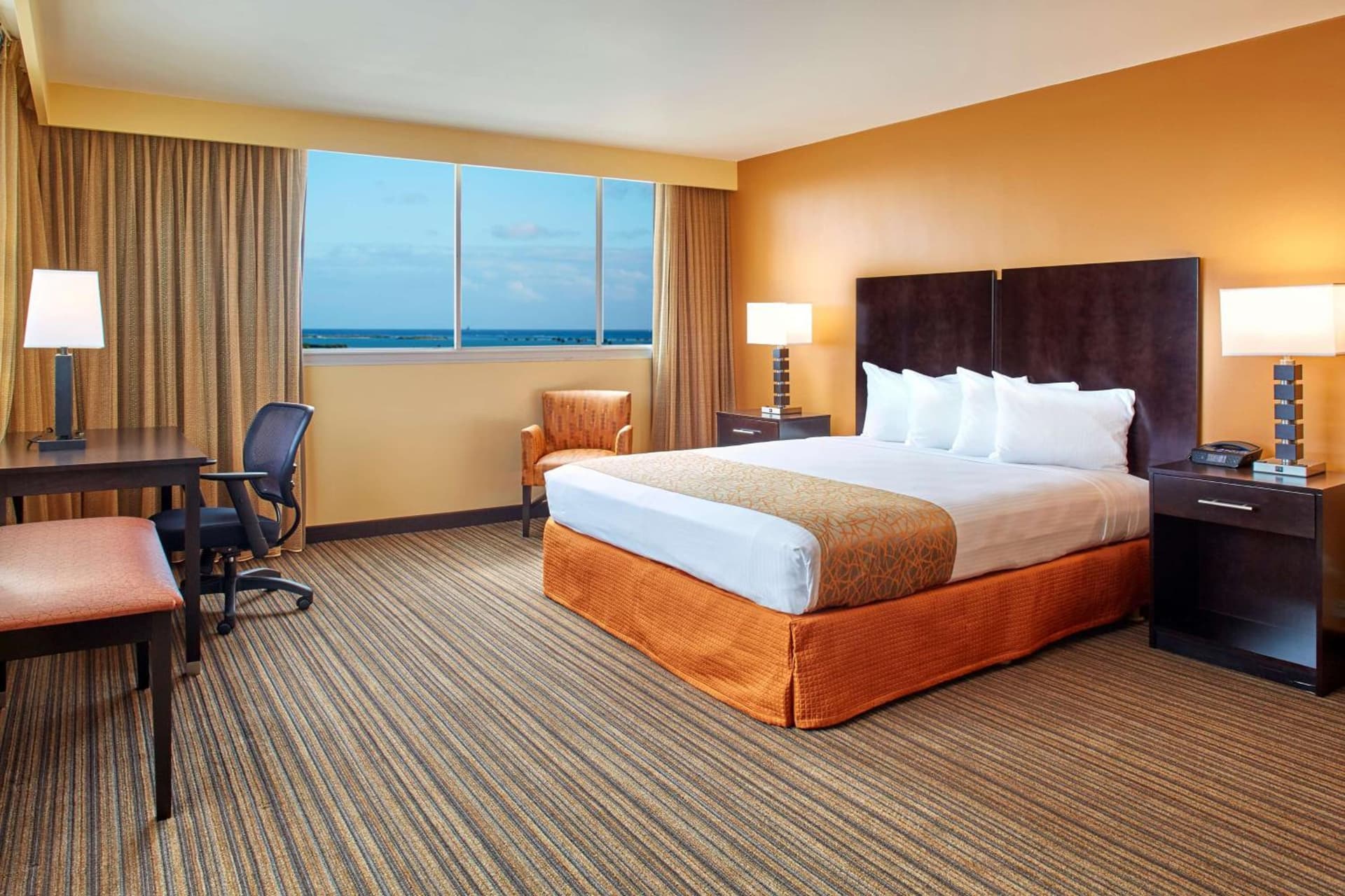 Best Western The Plaza Hotel Honolulu Airport - Free Breakfast gallery photo in Honolulu, HI — image 4