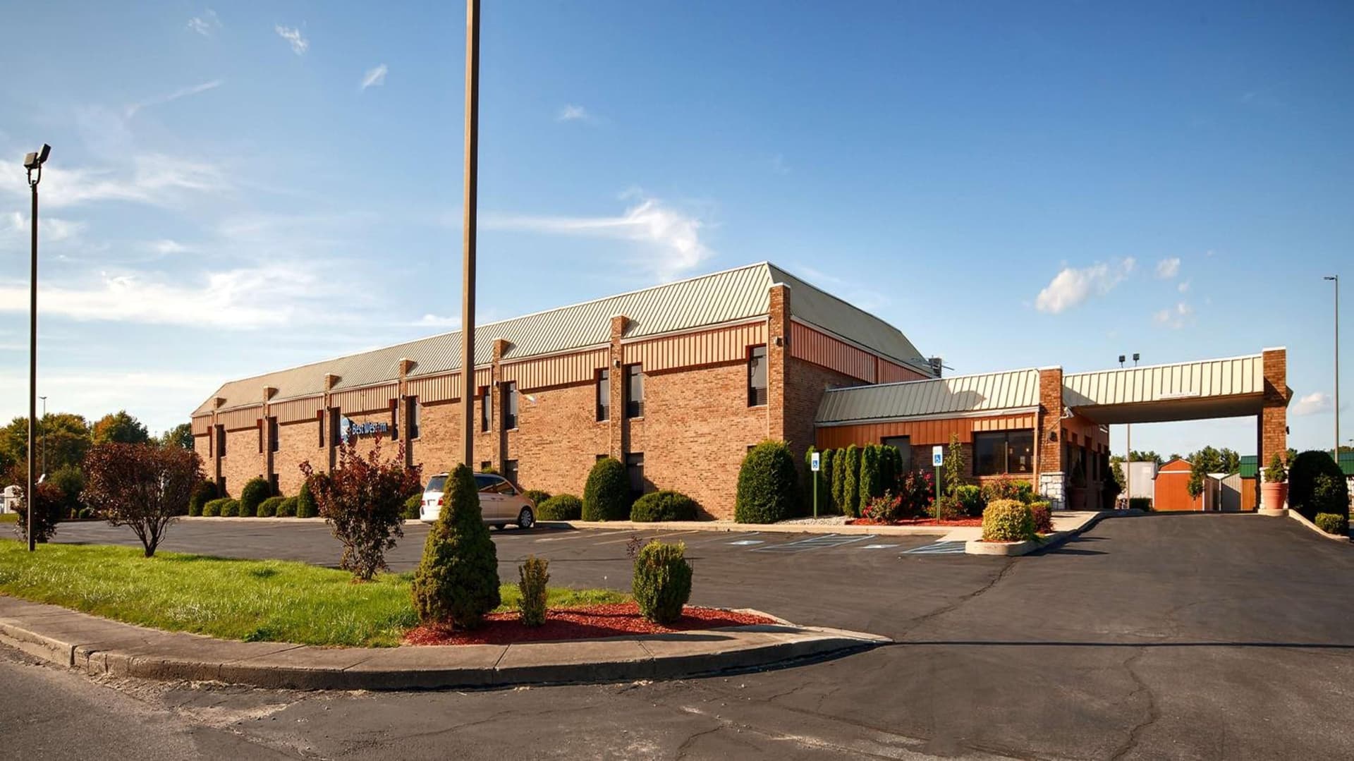 Best Western Martinsville Inn interior in Martinsville, IN — gallery photo 2