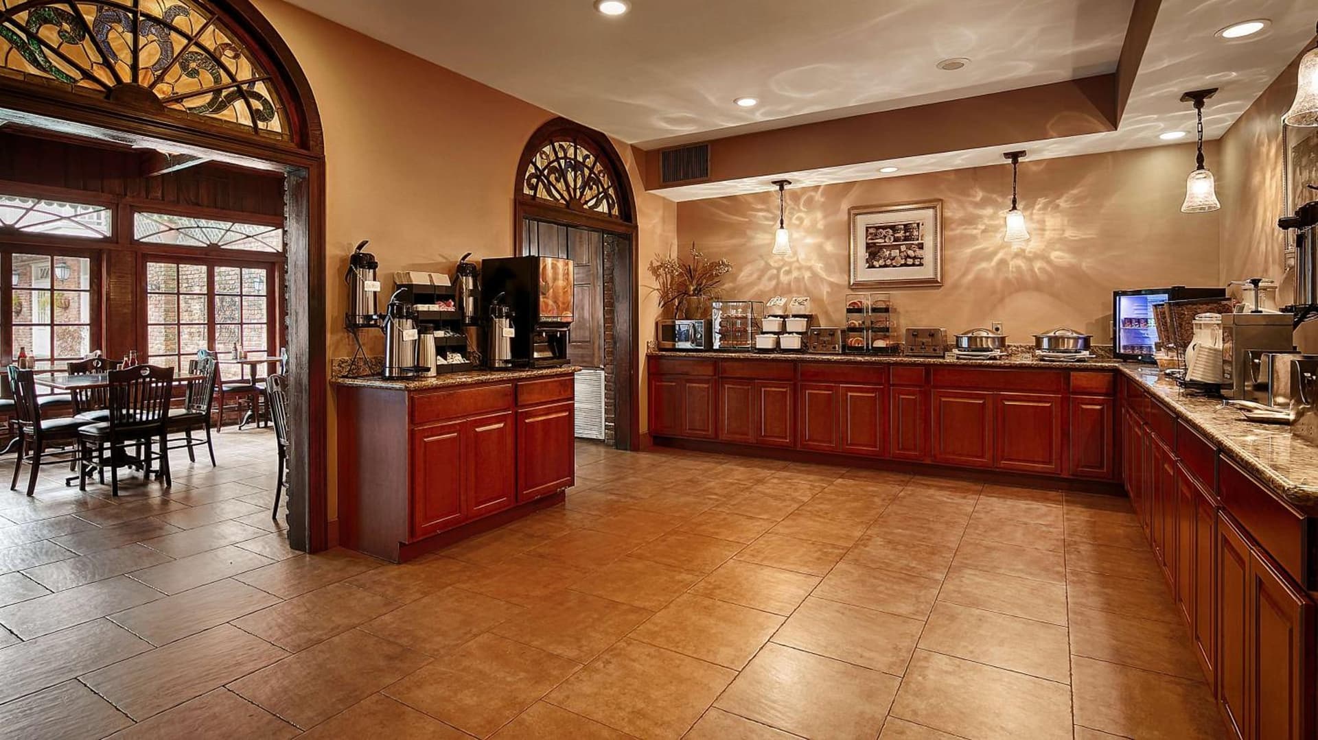 Best Western Plus French Quarter Courtyard Hotel gallery photo in New Orleans, LA — image 31