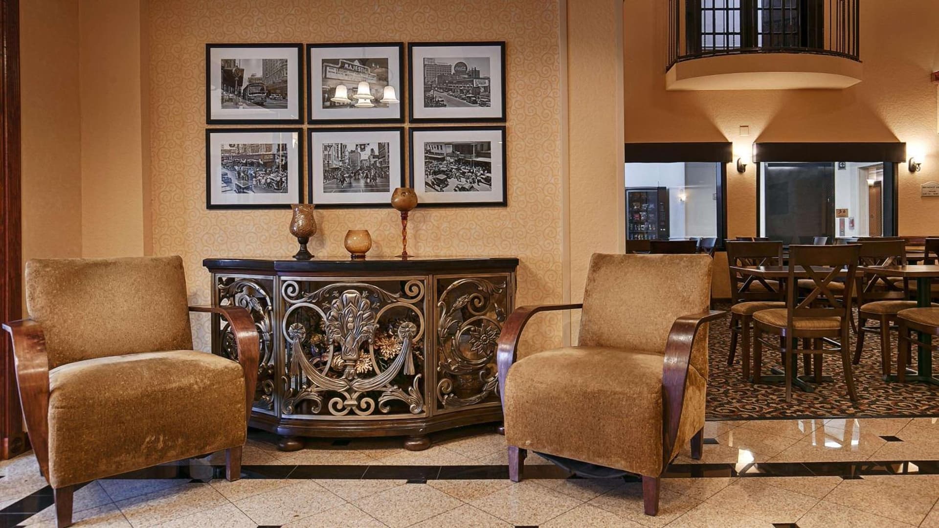 Best Western Alamo Suites interior in San Antonio, TX — gallery photo 2