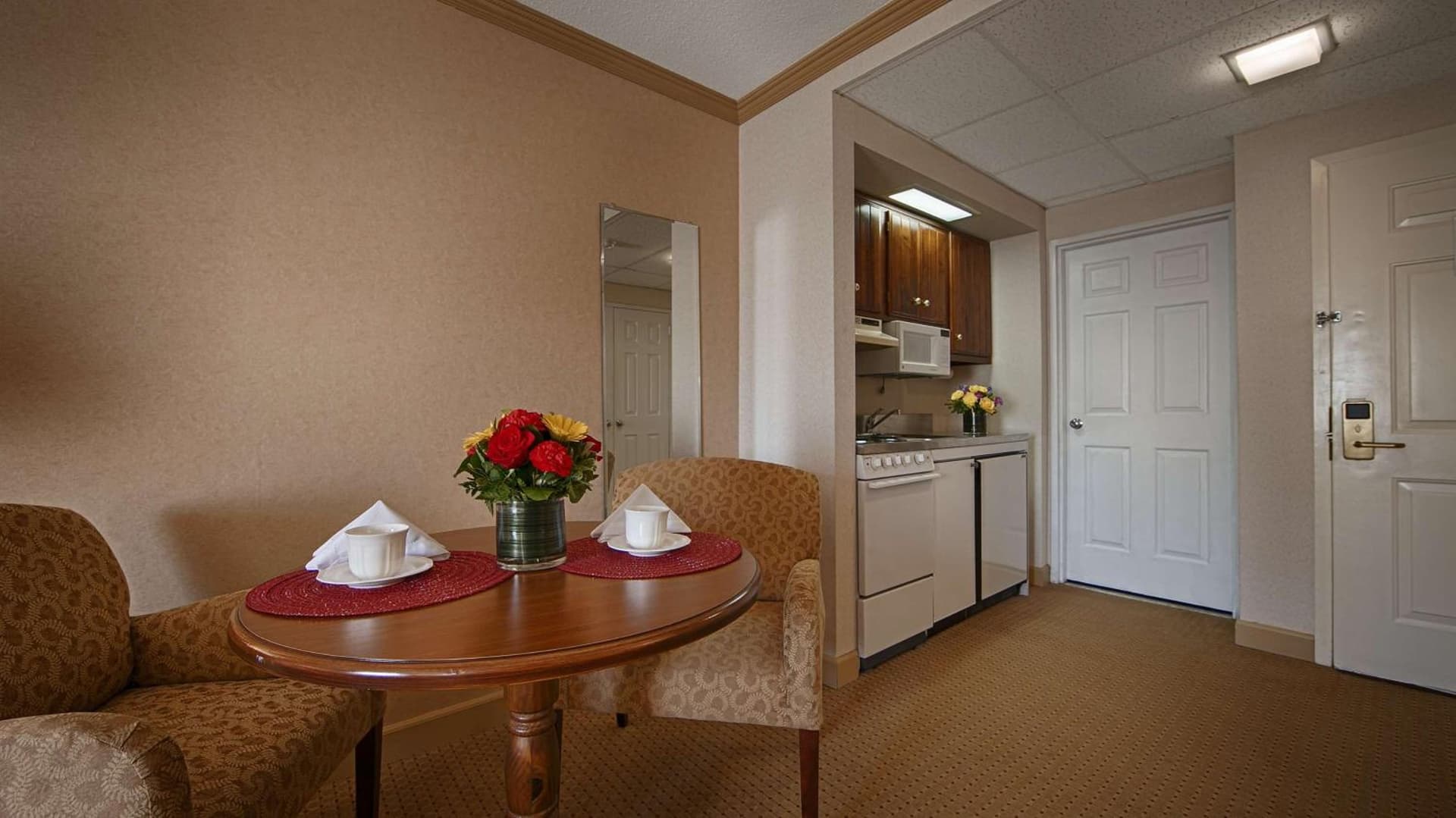 Best Western PLUS Morristown Inn-Florham Park gallery photo in Morristown, NJ — image 47