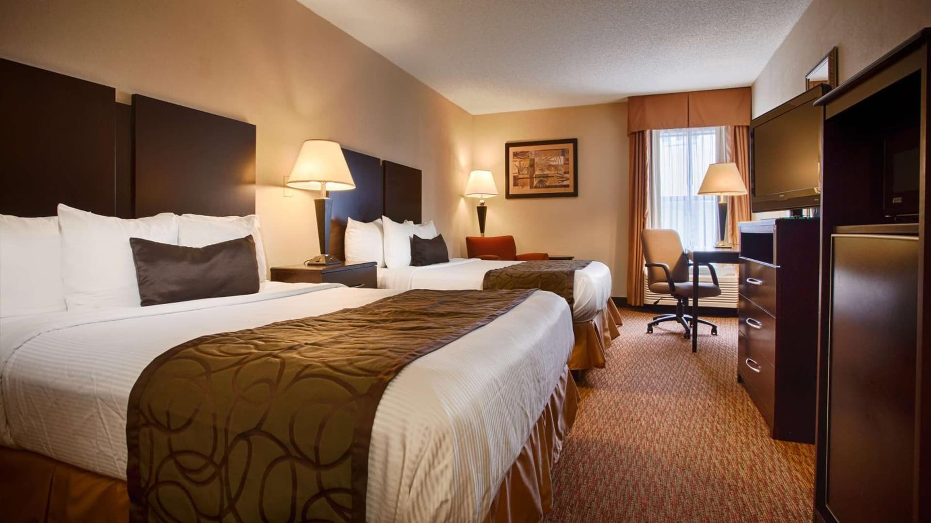 Best Western Plus Edison Inn interior in Garner, NC — gallery photo 2
