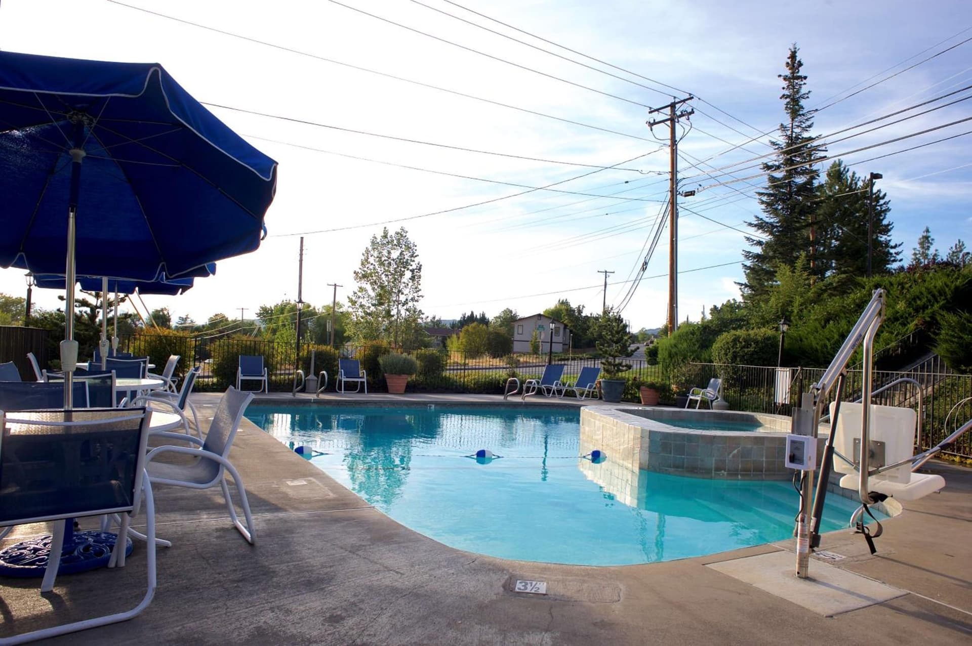 Best Western Grants Pass Inn gallery photo in Grants Pass, OR — image 36