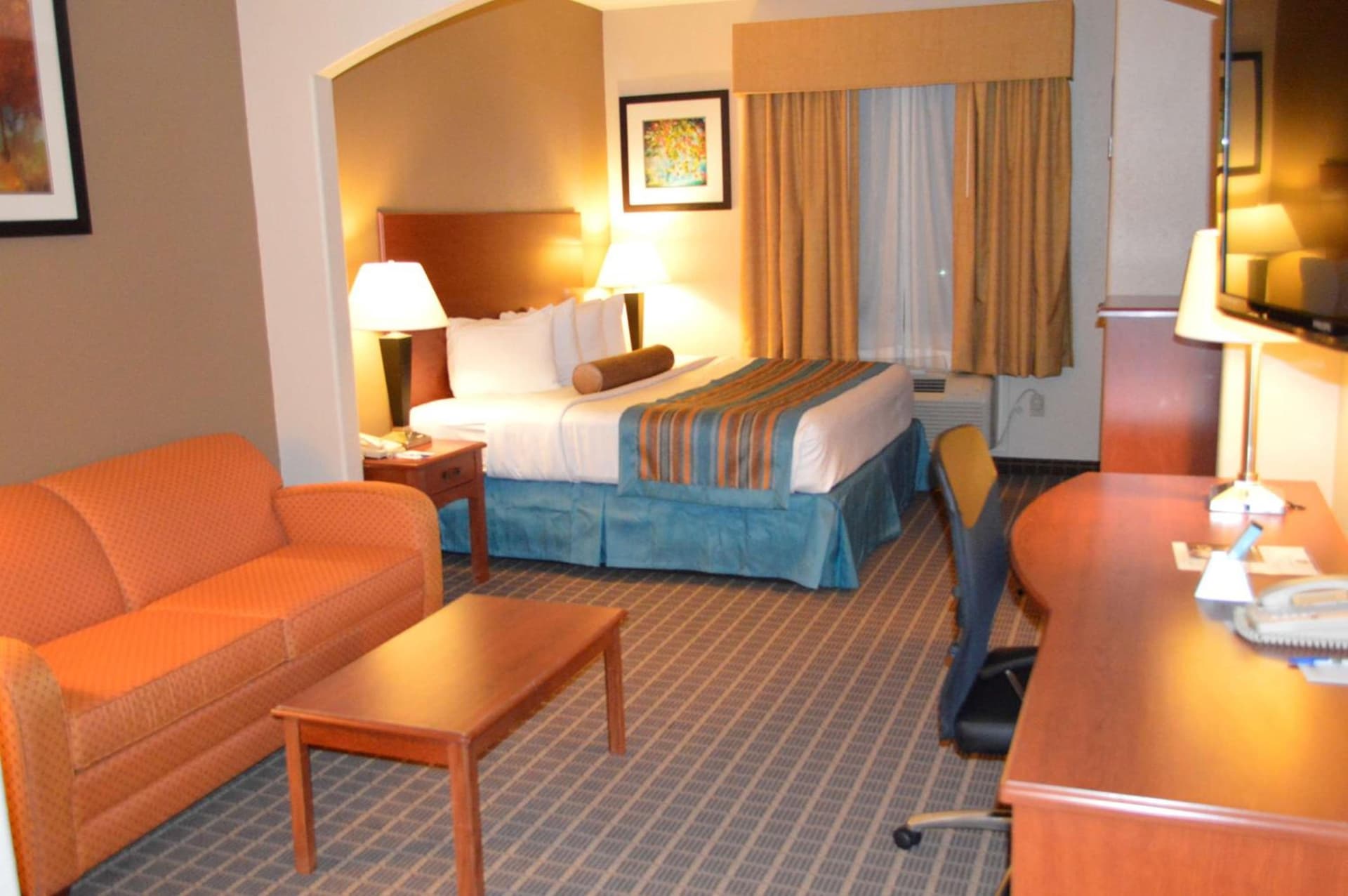 Best Western Orange Inn & Suites gallery photo in Orange, TX — image 5