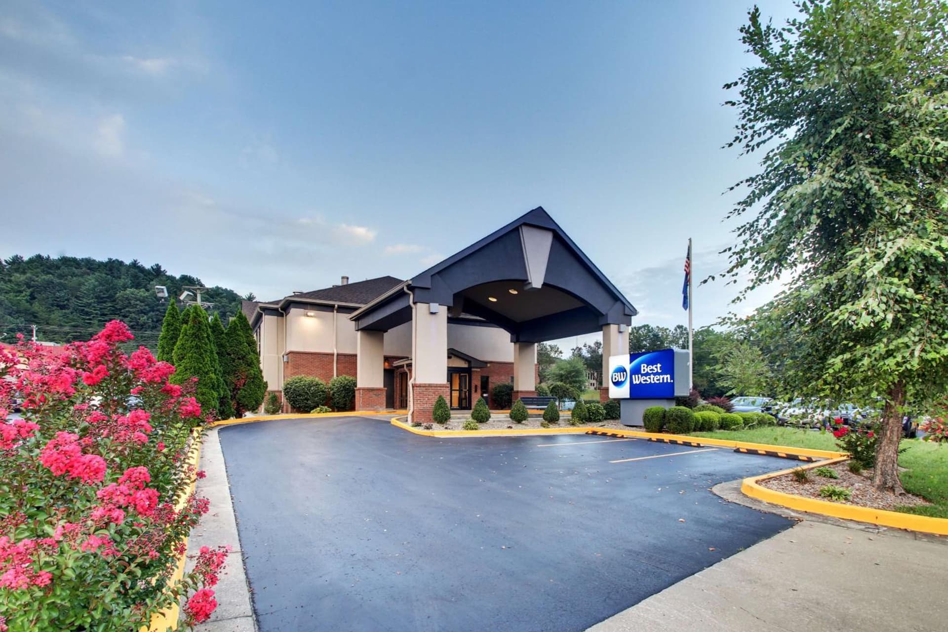 Best Western Eagles Inn featured exterior or lobby in Morehead, KY — similar hotel