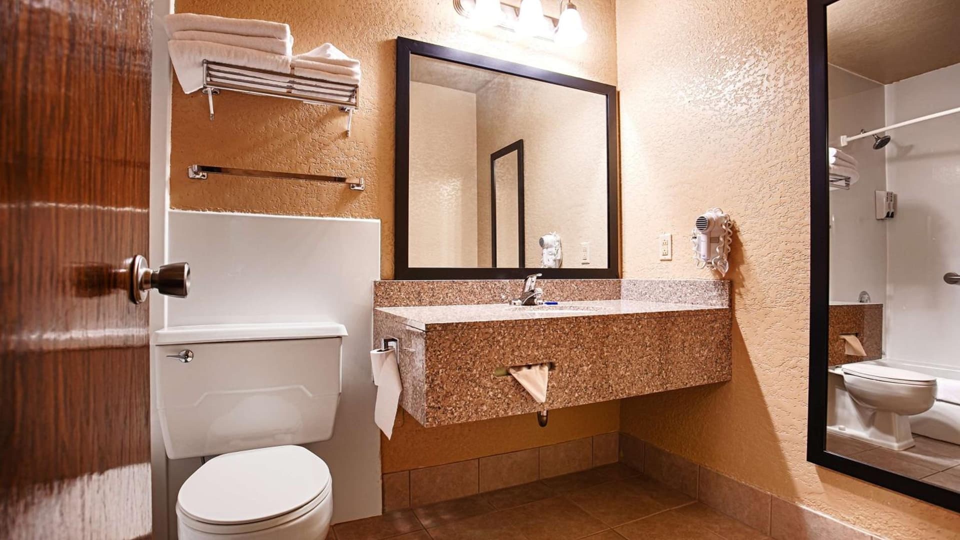 Best Western Green Bay Inn and Conference Center gallery photo in Green Bay, WI — image 14