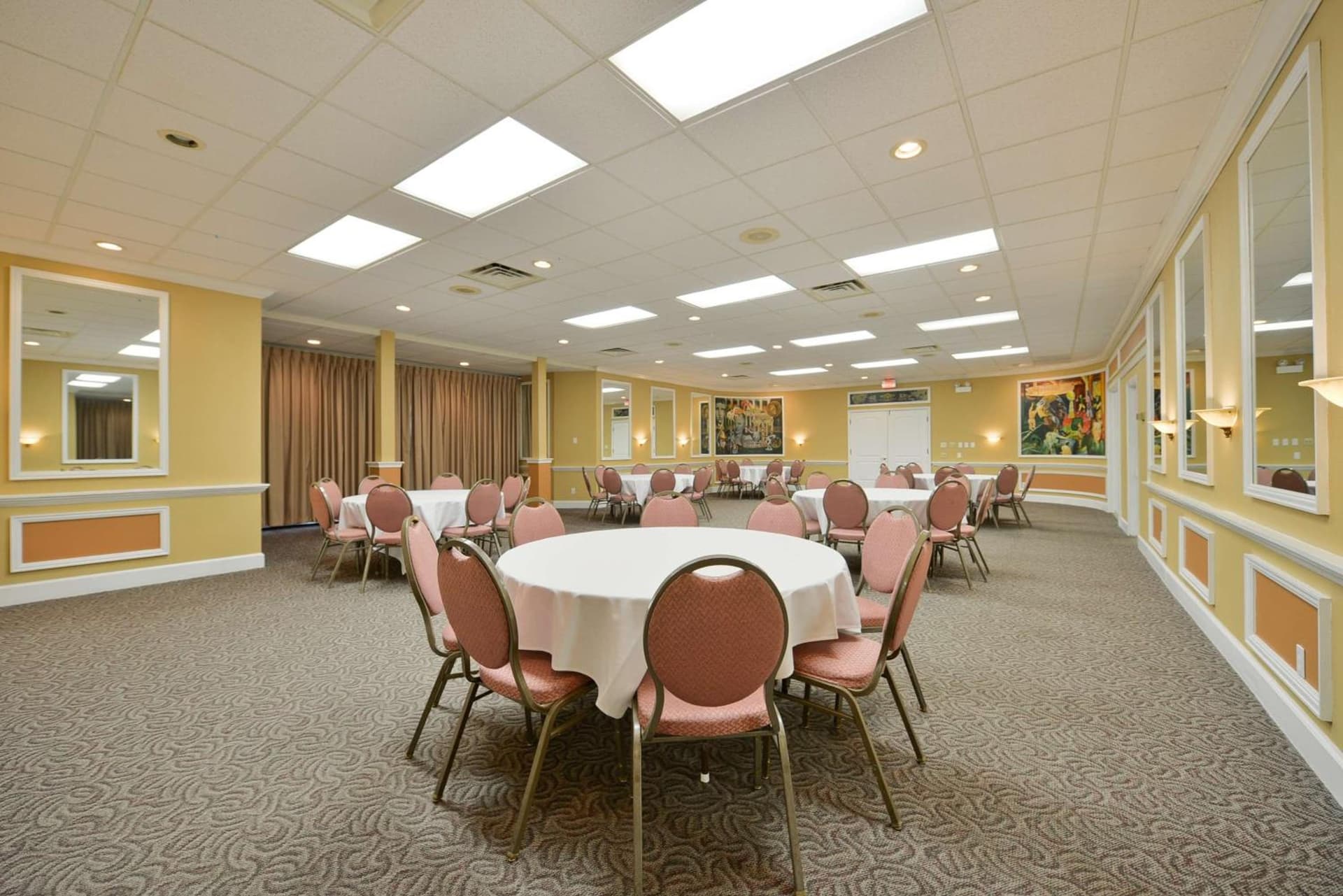 Best Western Green Bay Inn and Conference Center gallery photo in Green Bay, WI — image 35
