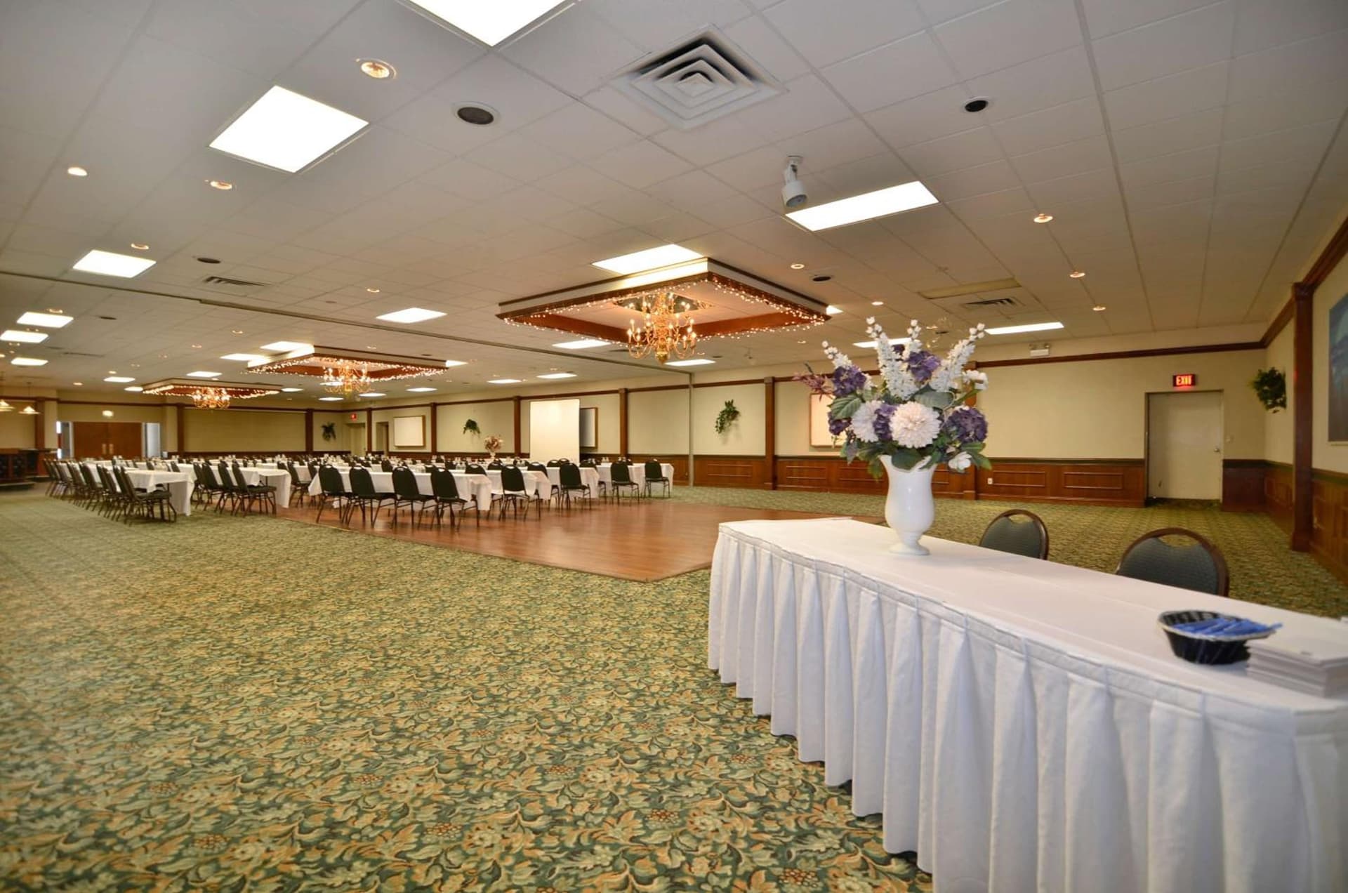 Best Western Green Bay Inn and Conference Center gallery photo in Green Bay, WI — image 31