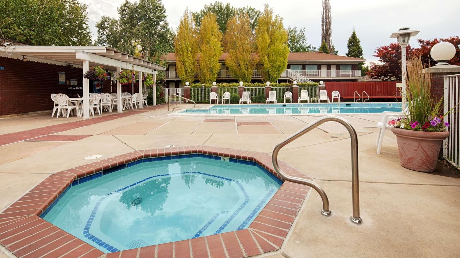 Baugh Motel, SureStay Collection by Best Western gallery photo in Logan, UT — image 12