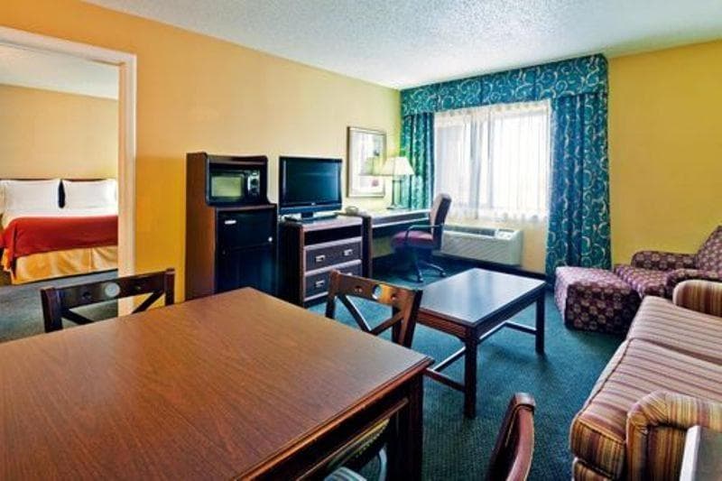 Holiday Inn Express Hotel Fort Campbell-Oak Grove by IHG gallery photo in Oak Grove, KY — image 39